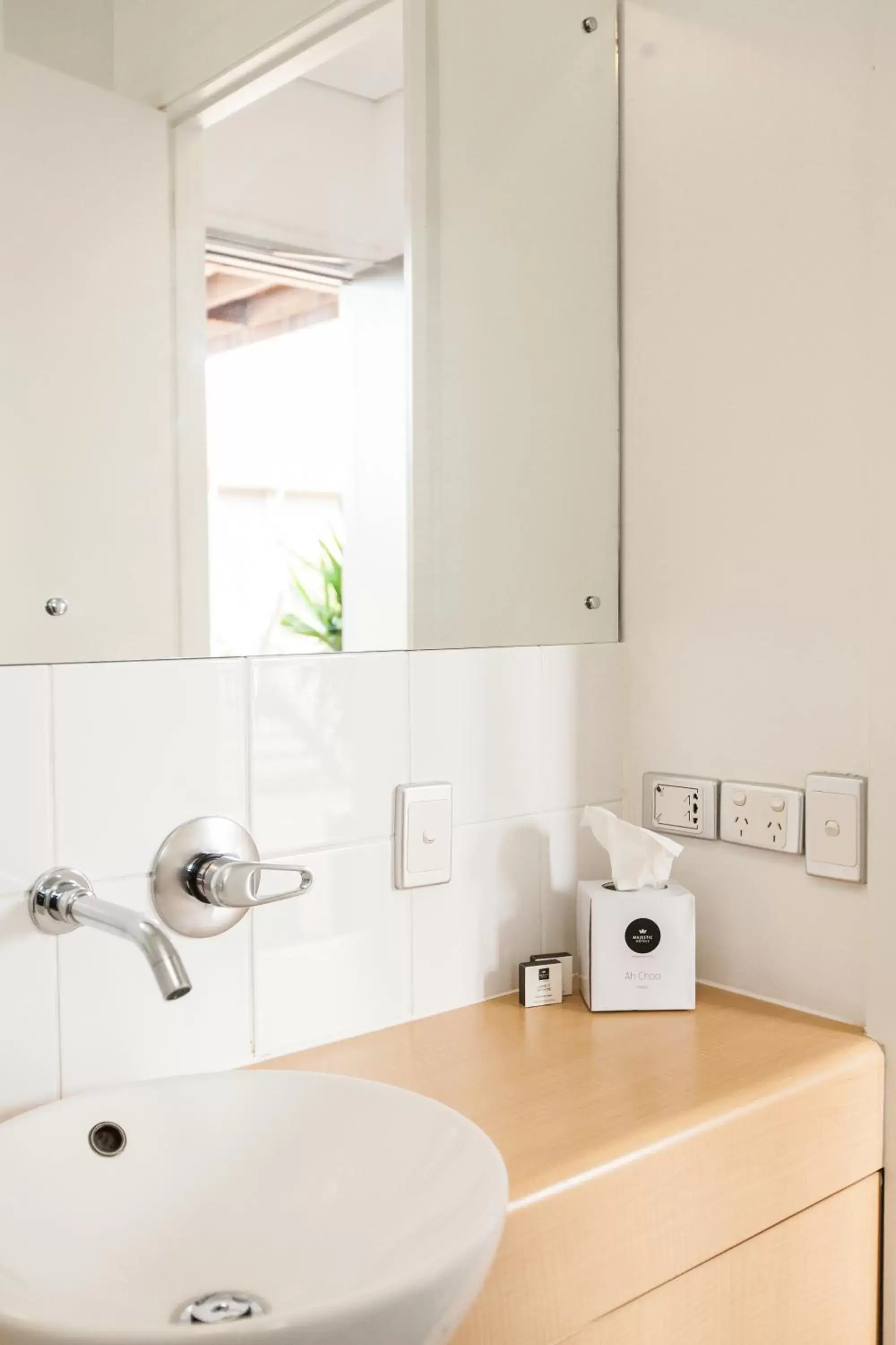 Bathroom in Majestic Oasis Apartments