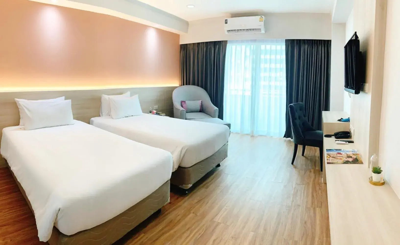 Bed in Miloft Sathorn Hotel - SHA Plus Certified