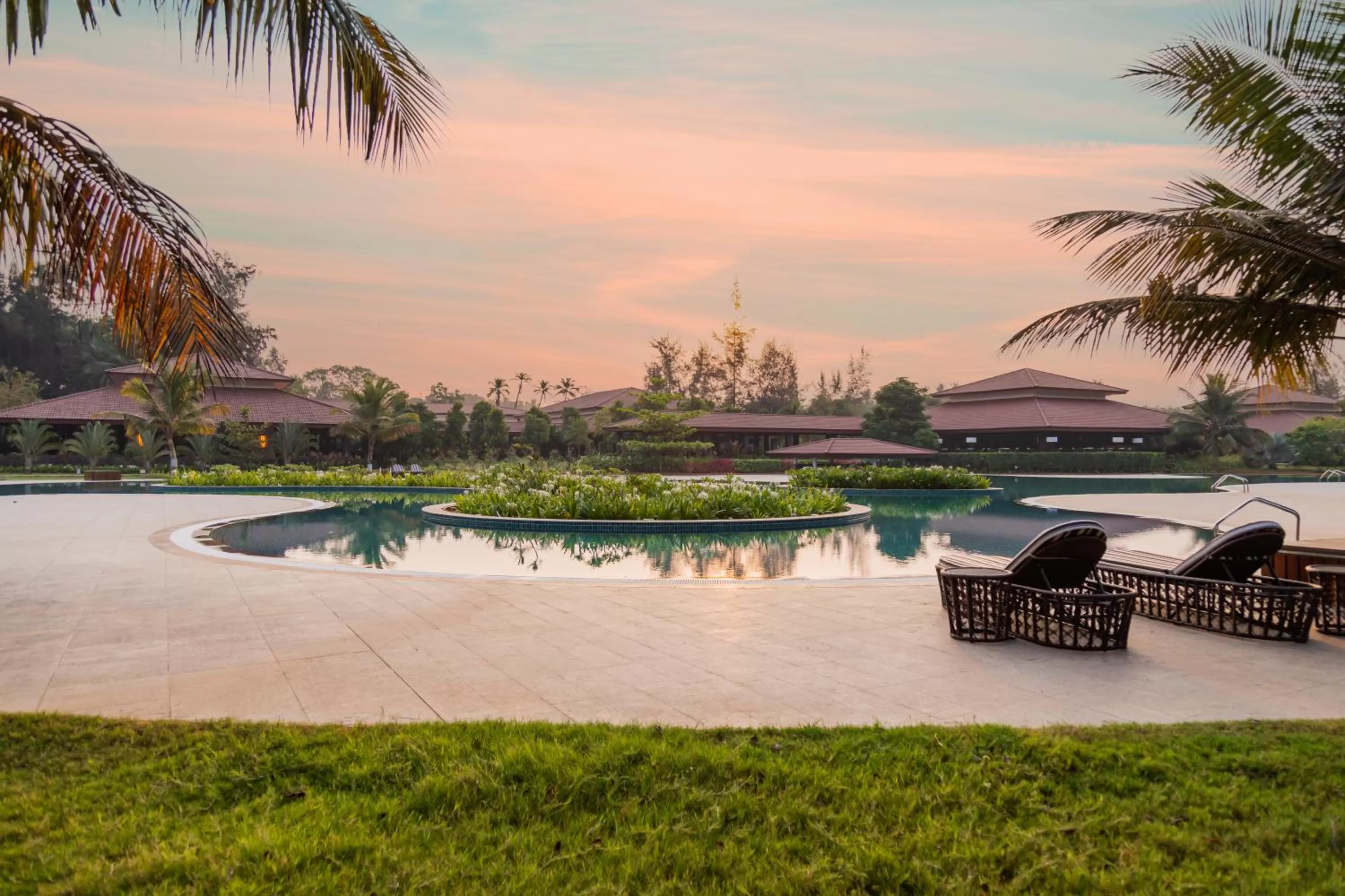 Pool view, Swimming Pool in Gamyam Beach Resort