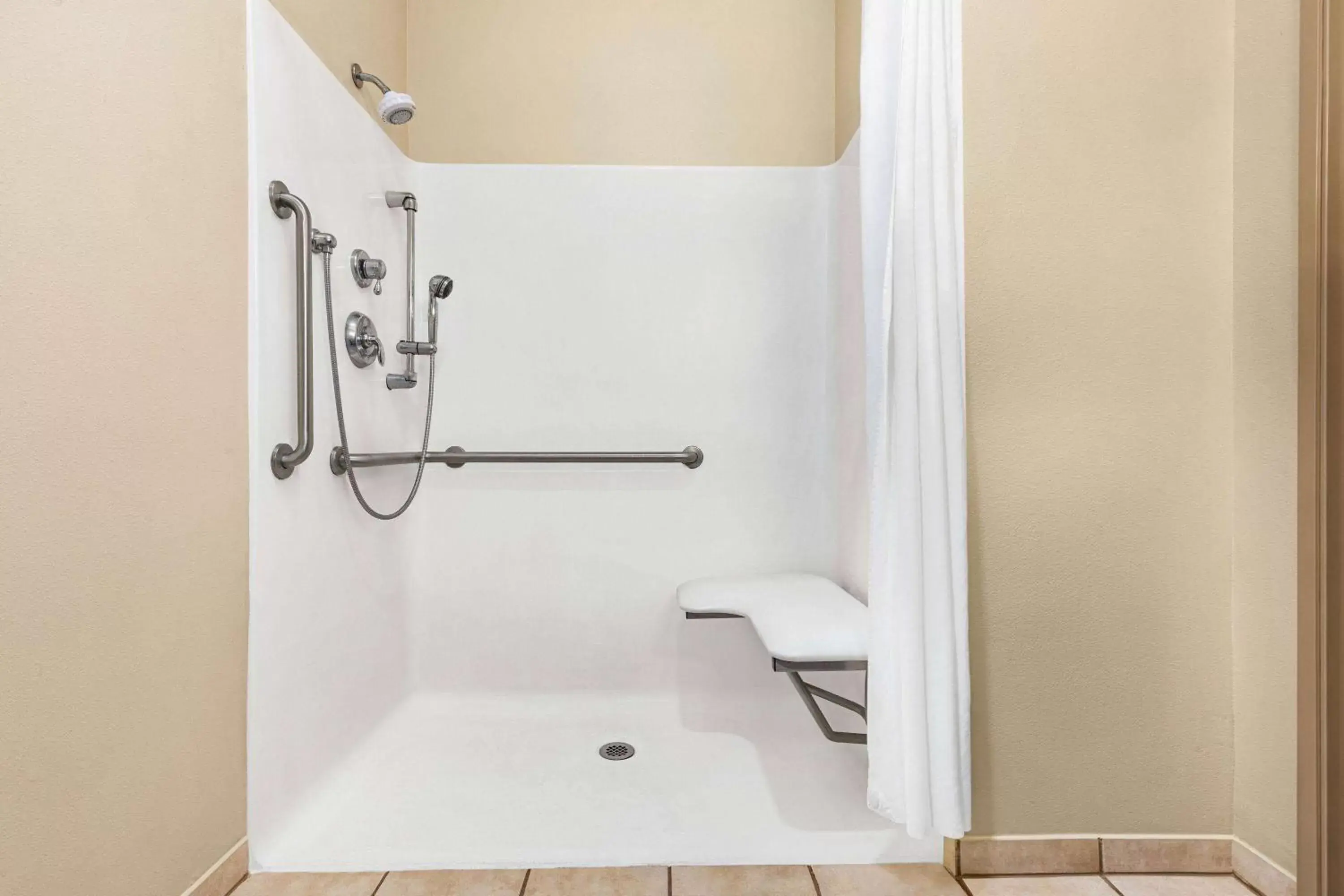 Shower, Bathroom in Super 8 by Wyndham Savannah