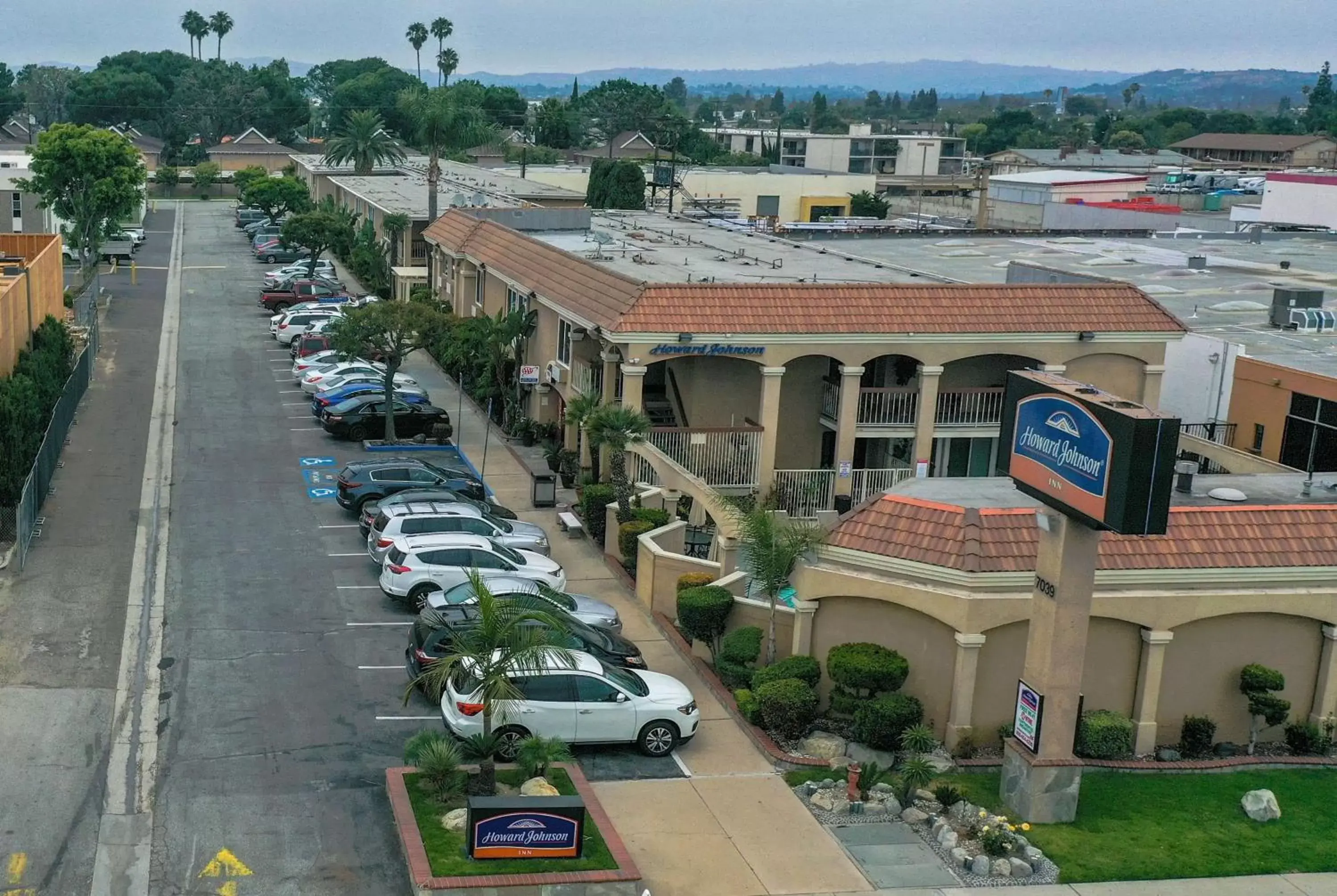 Property building in Howard Johnson by Wyndham Buena Park