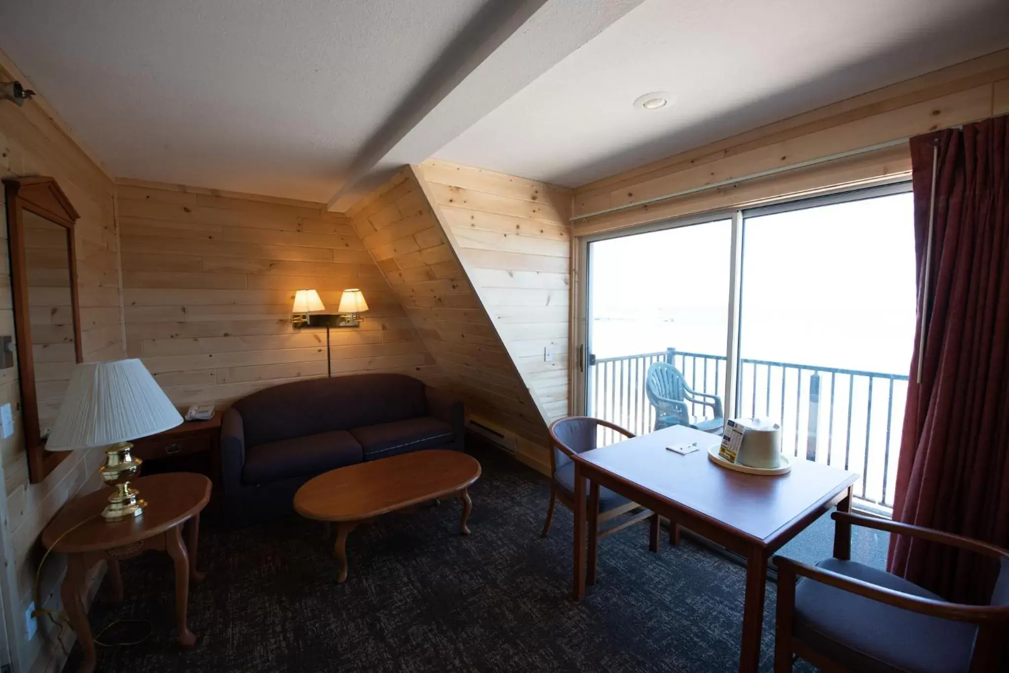 Seating Area in Quality Inn And Suites Beachfront