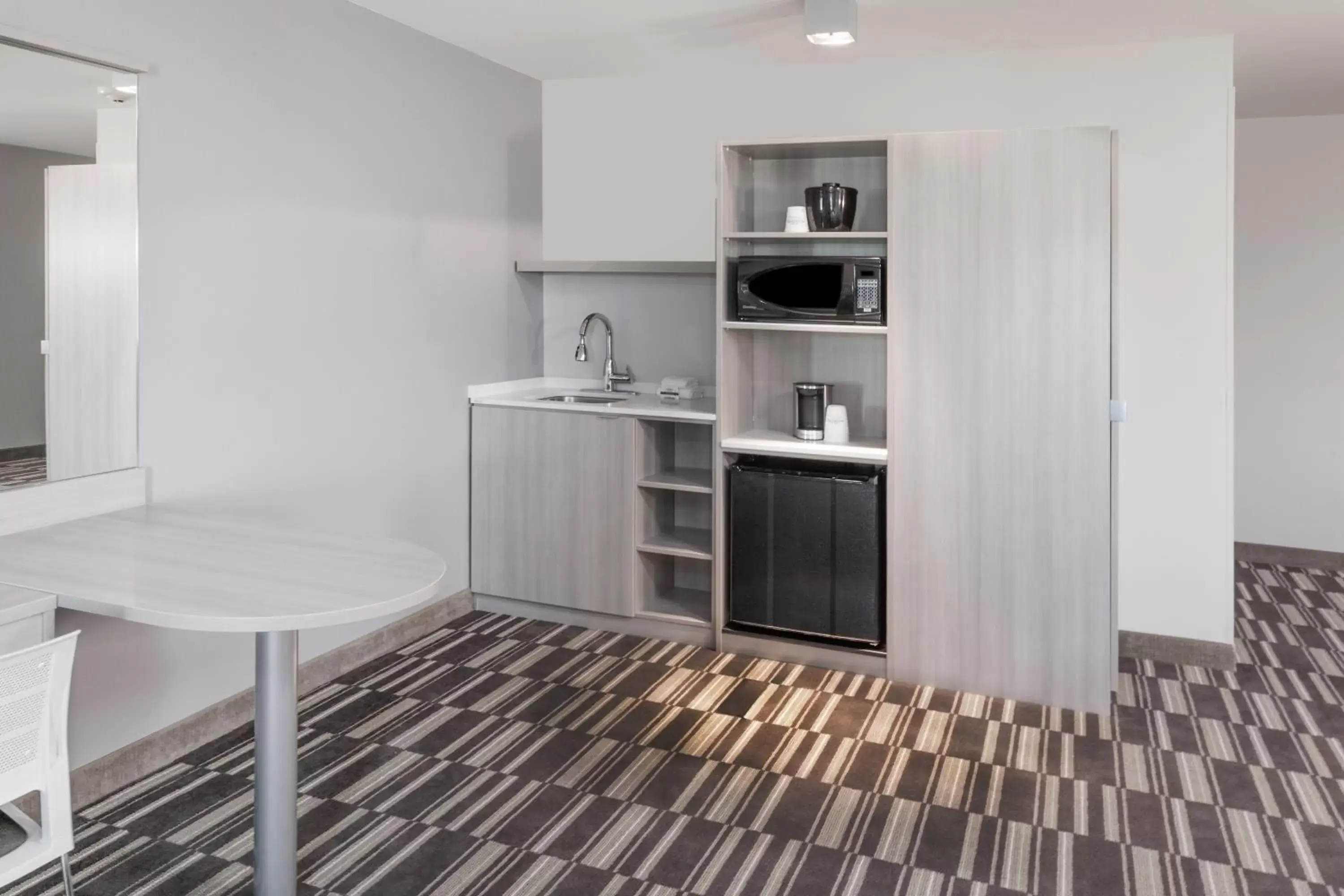 Queen Studio Suite - Non-Smoking in Microtel Inn & Suites by Wyndham West Fargo Near Medical Center Queen Studio Suite - Non-Smoking in Microtel Inn & Suites by Wyndham West Fargo Near Medical Center