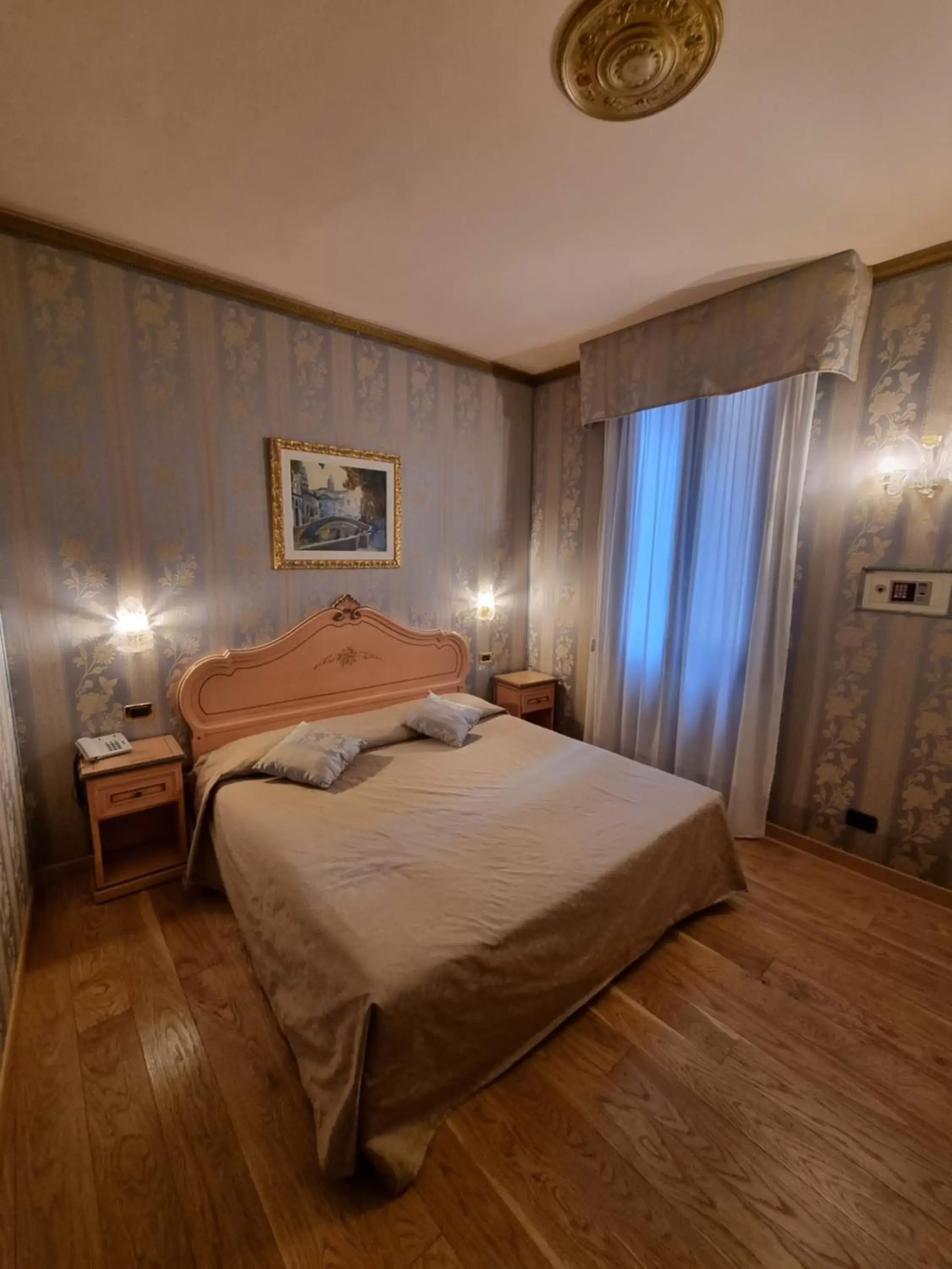 Bedroom, Bed in Residenza Ca' San Marco