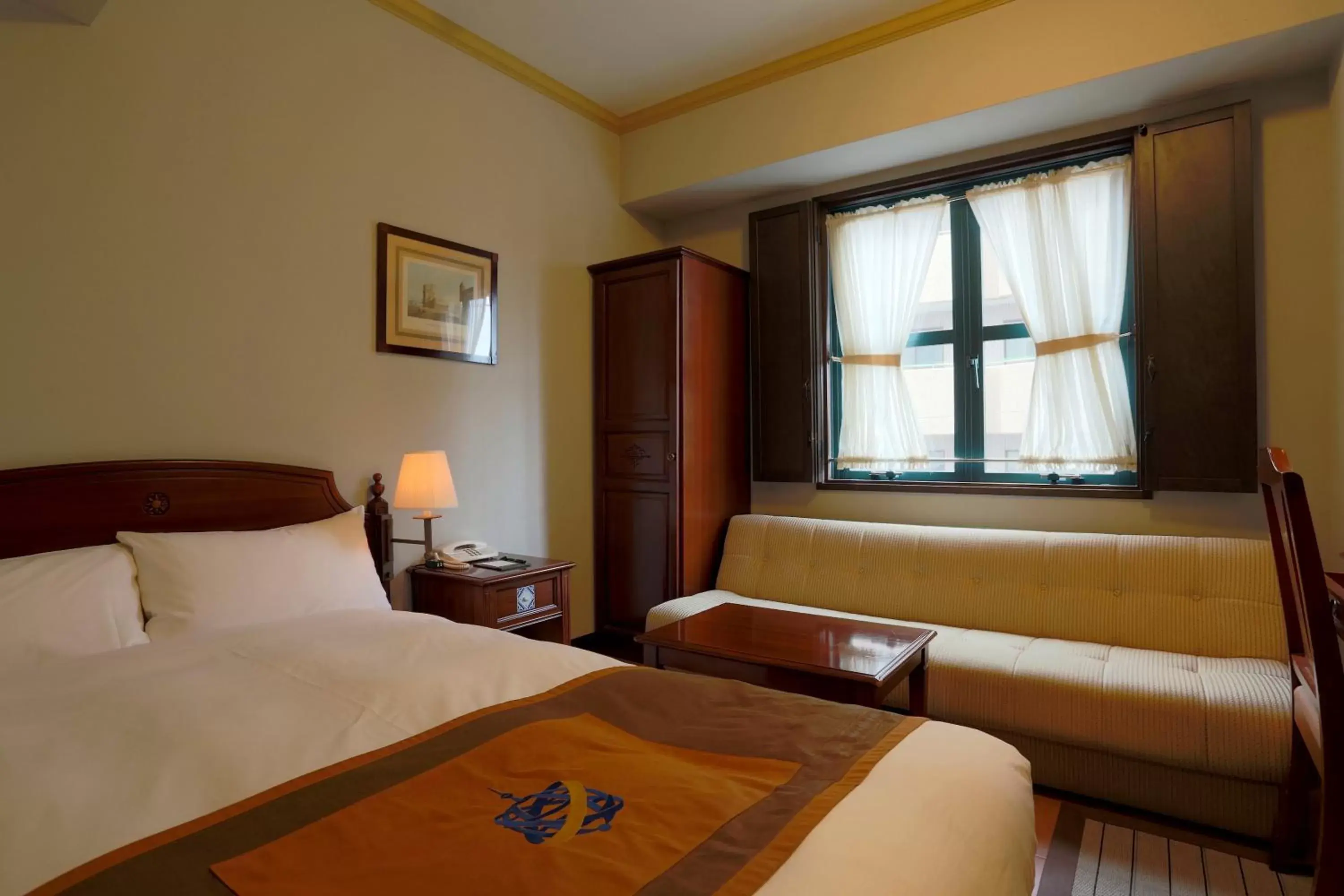 Photo of the whole room, Bed in Hotel Monterey Nagasaki Photo of the whole room, Bed in Hotel Monterey Nagasaki