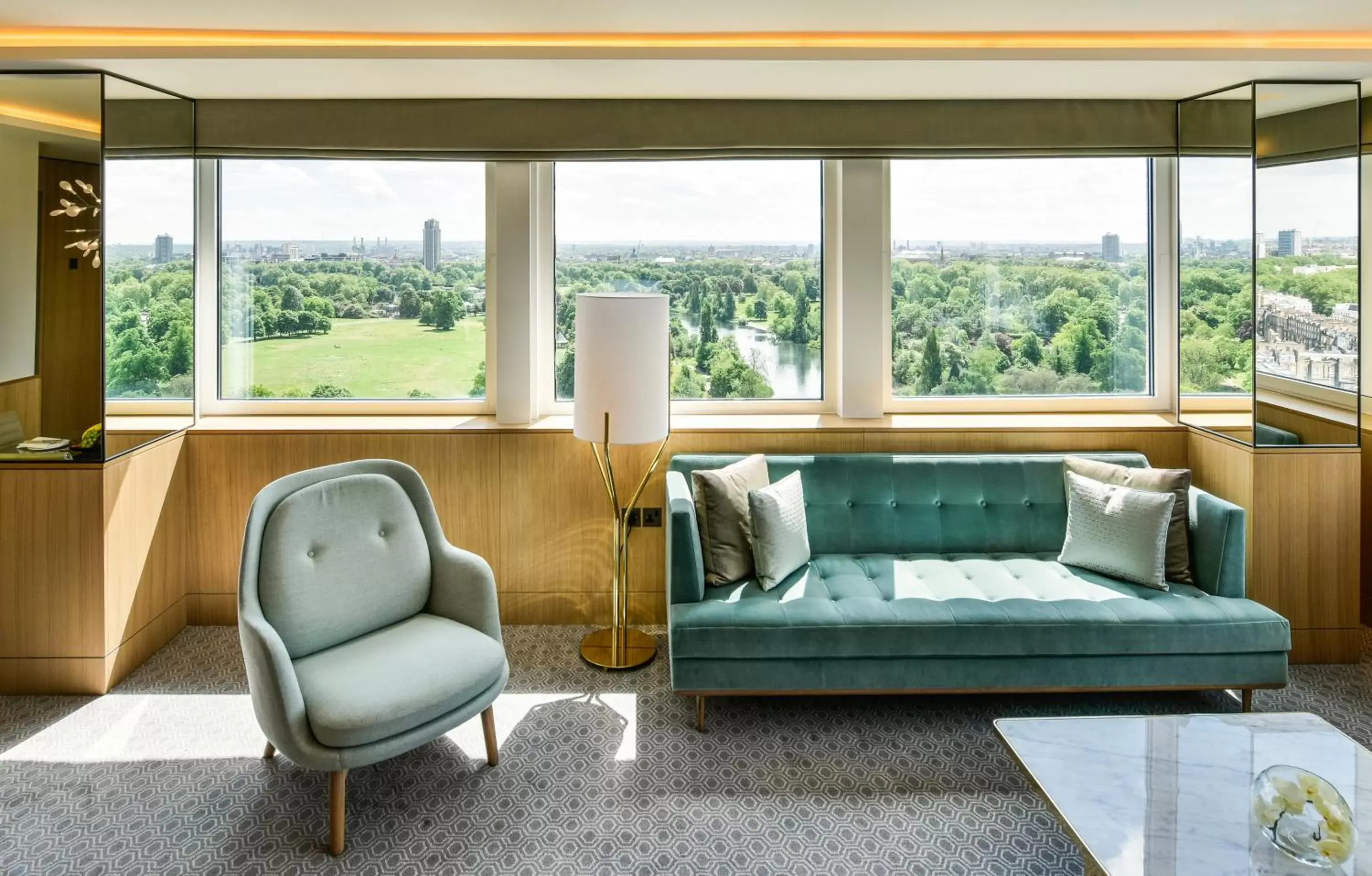 View (from property/room), Seating Area in Royal Lancaster London