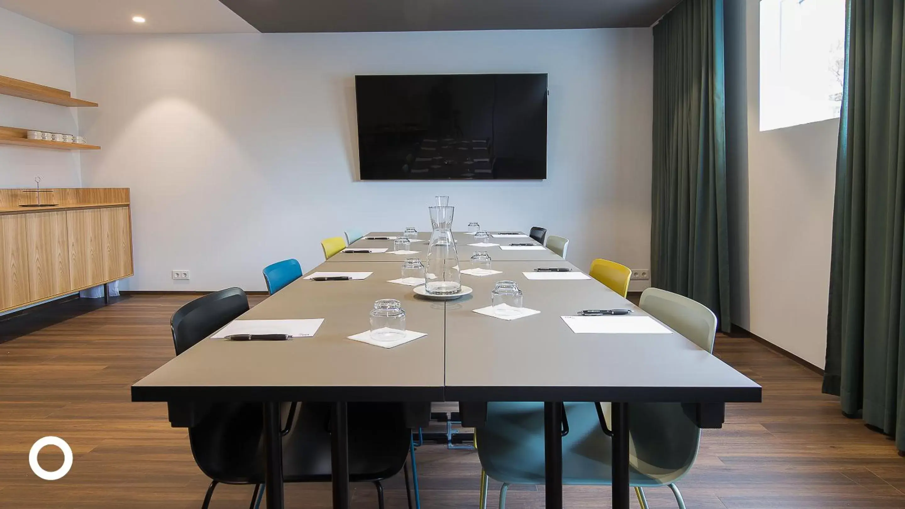 Meeting/conference room, TV/Entertainment Center in Midgardur by Center Hotels