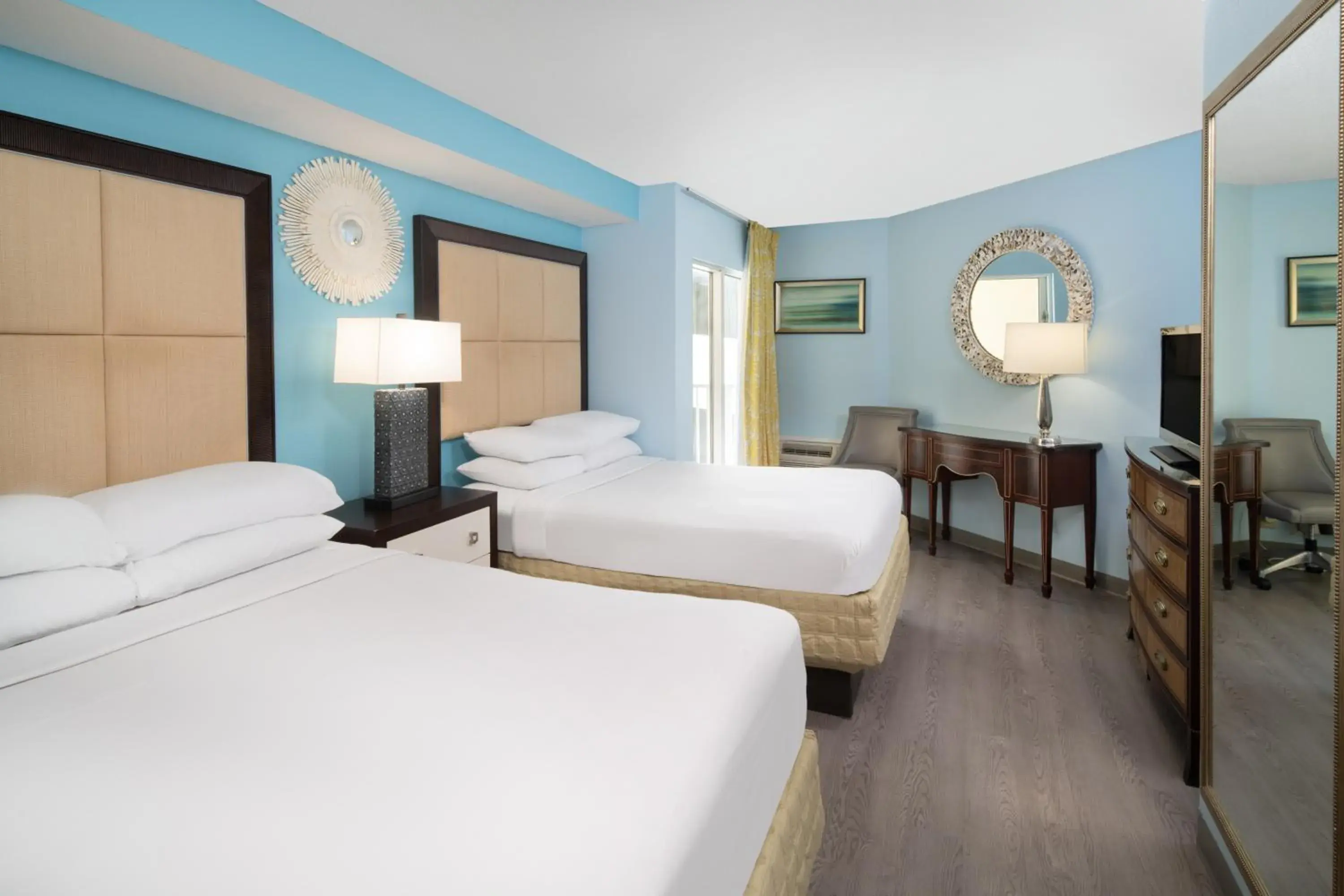 Bedroom in Palette Resort Myrtle Beach by OYO