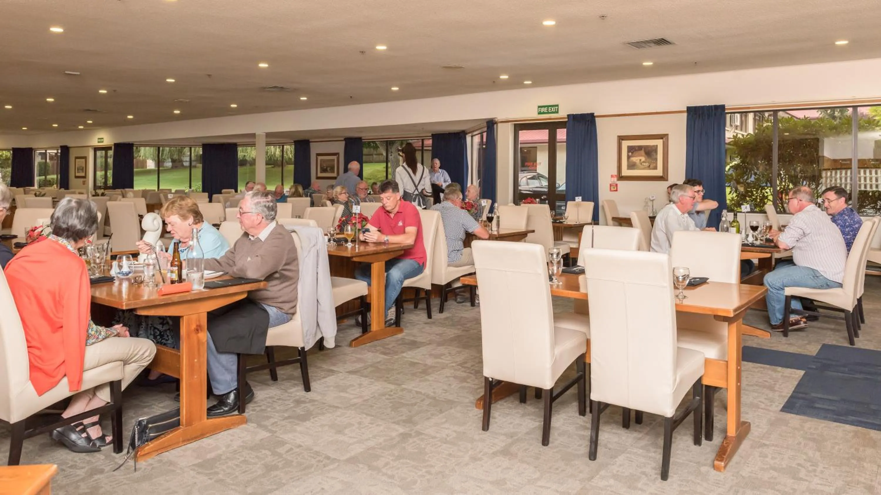 Restaurant/places to eat in Distinction Hamilton Hotel & Conference Centre