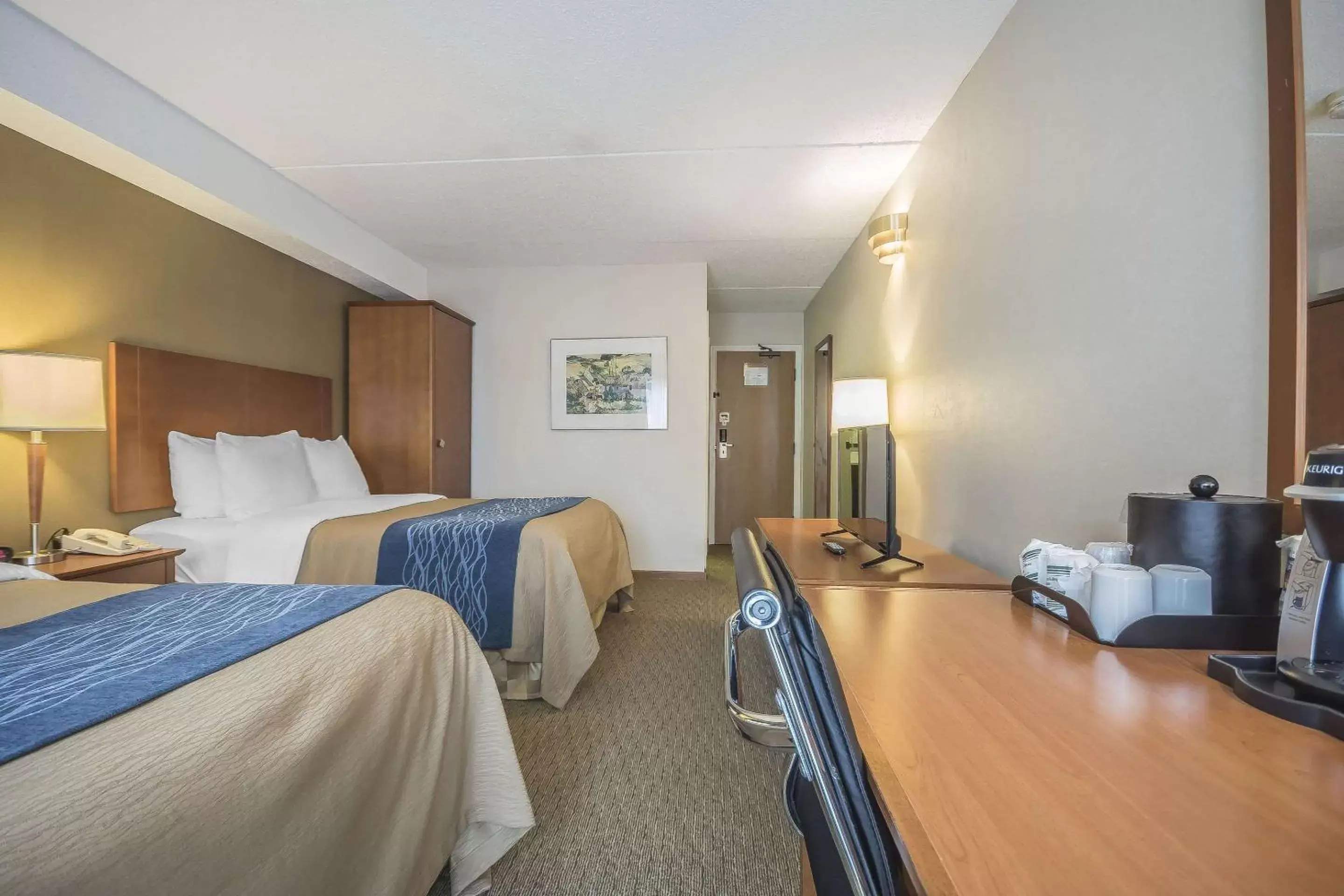 Photo of the whole room in Comfort Inn Chilliwack