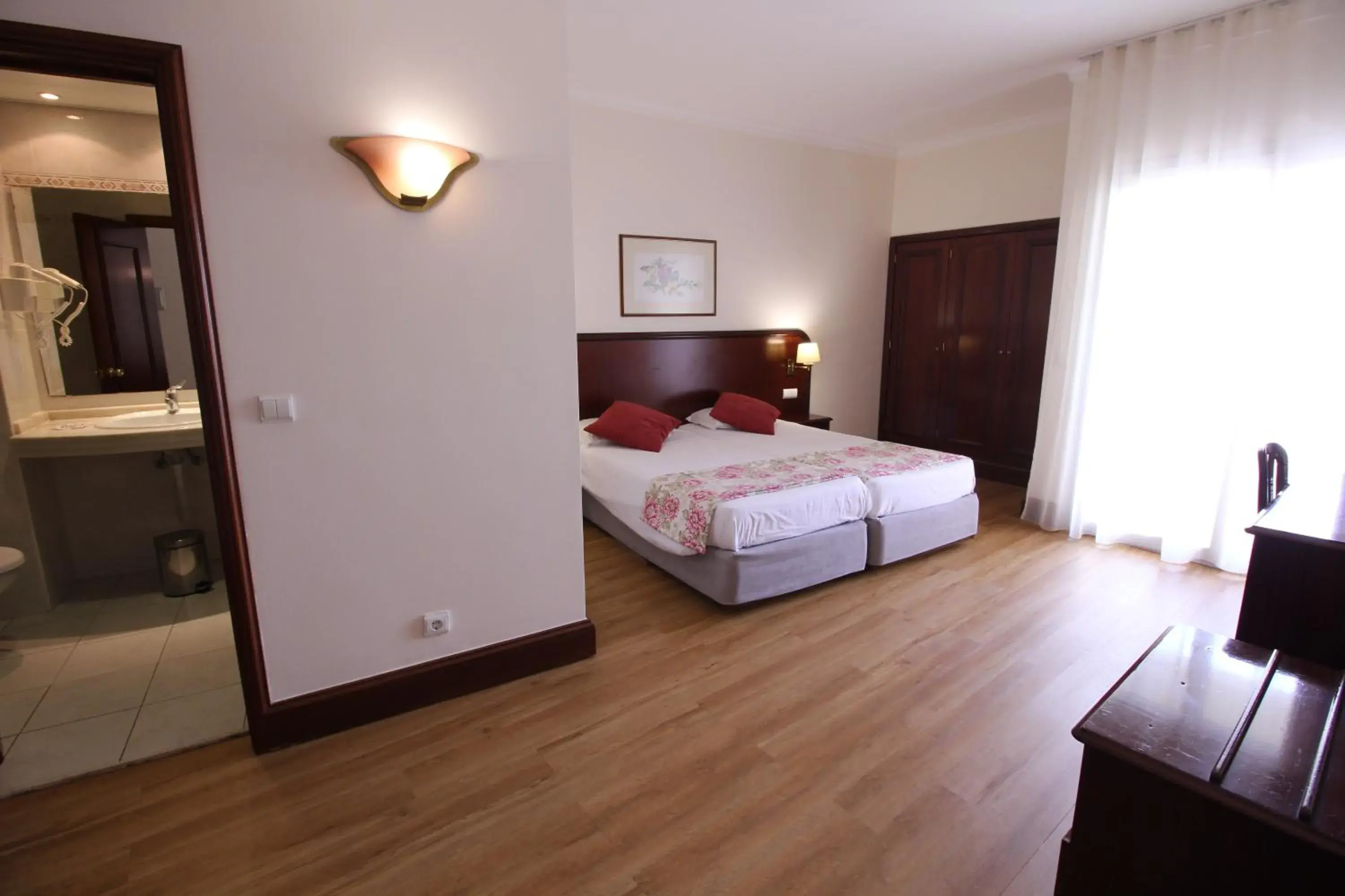 Bed in Suite Hotel Jardins Da Ajuda Bed in Suite Hotel Jardins Da Ajuda