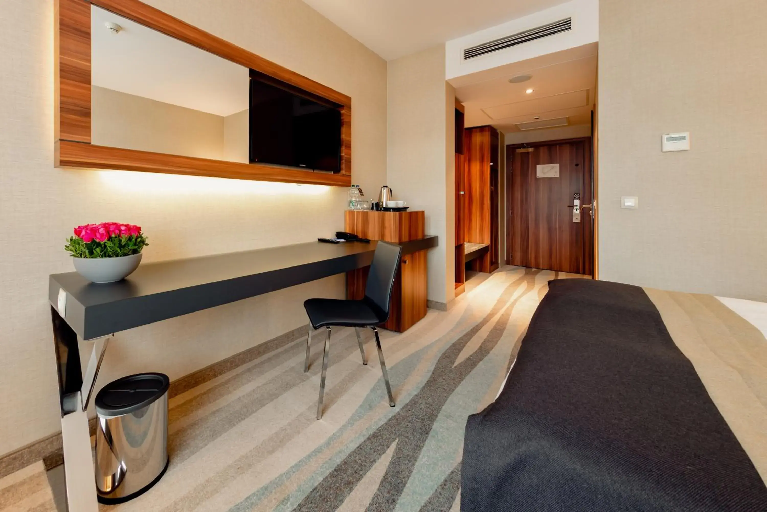 Living room, Bed in Warsaw Plaza Hotel Living room, Bed in Warsaw Plaza Hotel