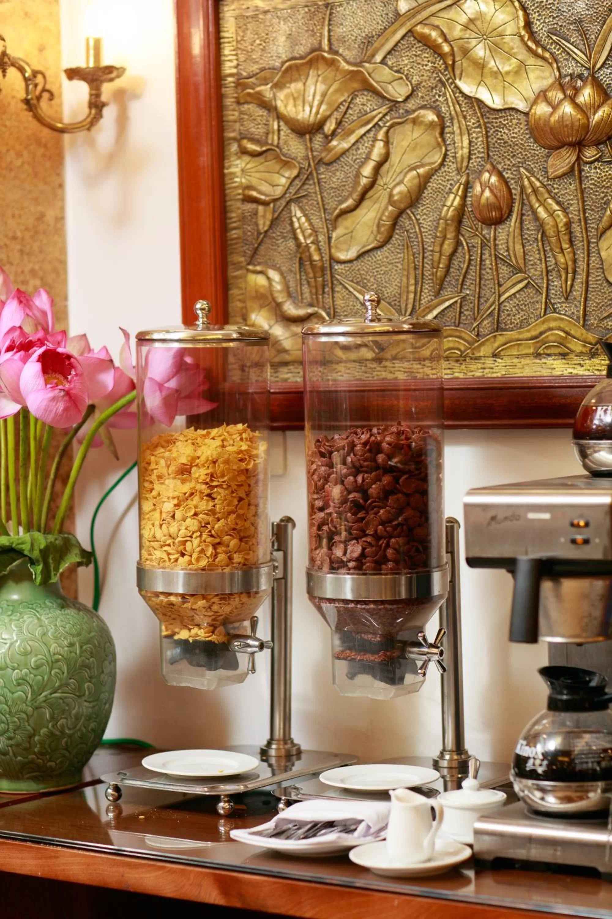 Breakfast in Babylon Grand Hotel & Spa