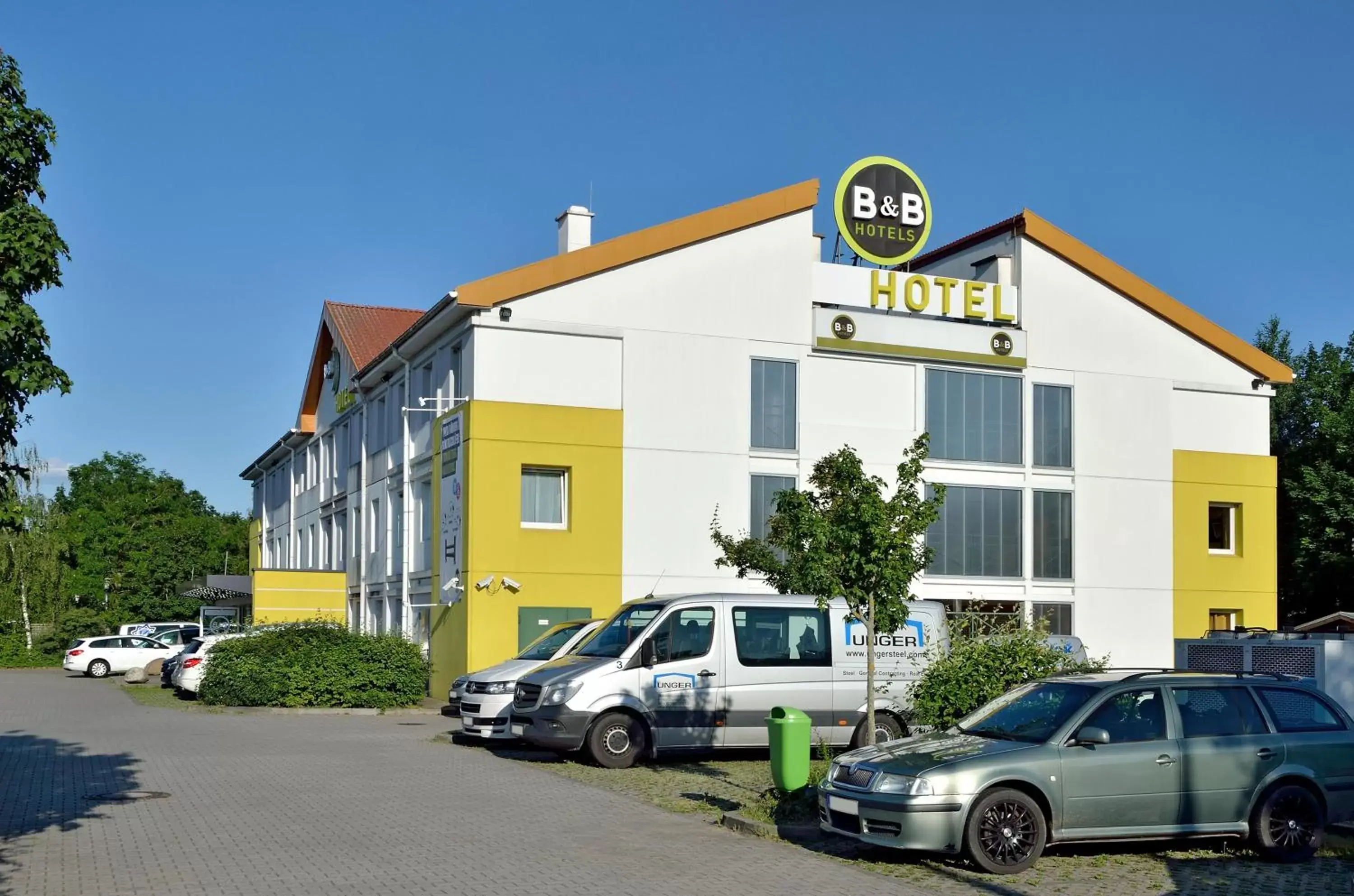 Property Building in B&B Hotel Berlin-Süd Genshagen