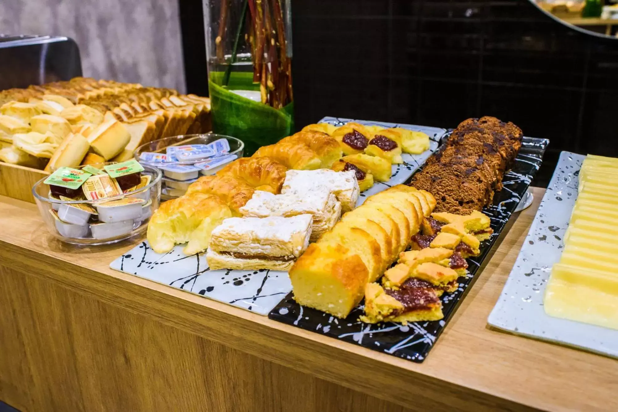 Breakfast in 1253 Recoleta Small Hotel Breakfast in 1253 Recoleta Small Hotel