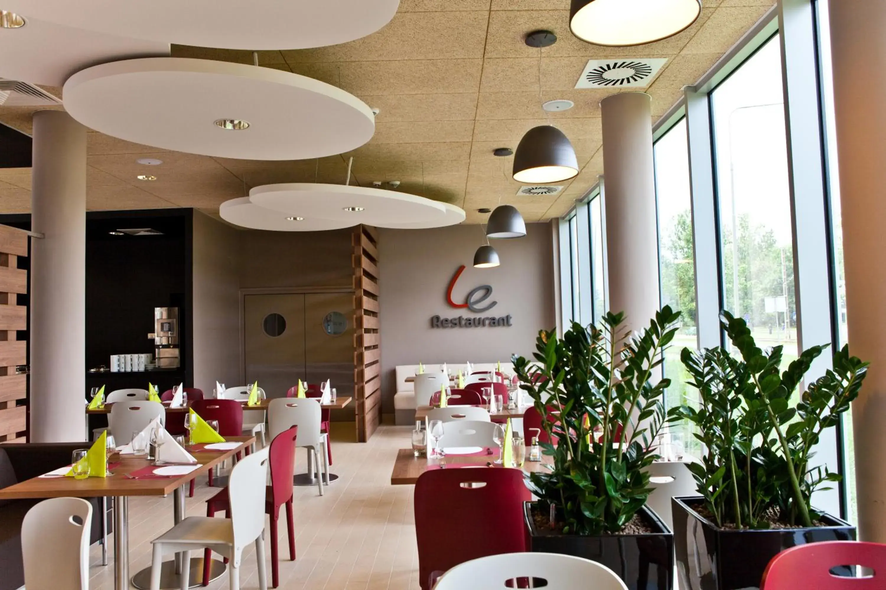 Restaurant/Places to Eat in Campanile Hotel Wroclaw Centrum