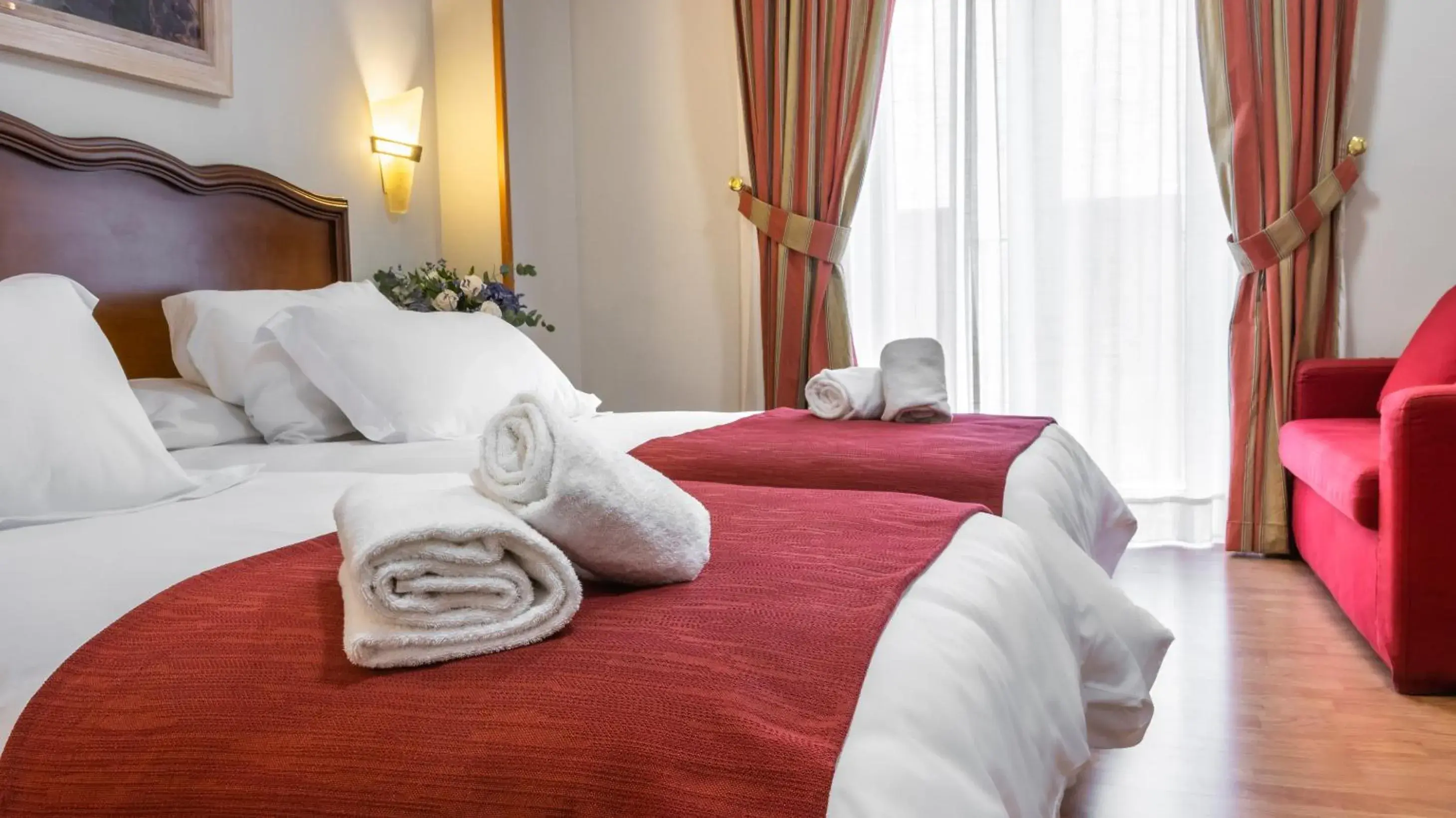 Balcony/Terrace, Bed in Hotel Reina Cristina Balcony/Terrace, Bed in Hotel Reina Cristina