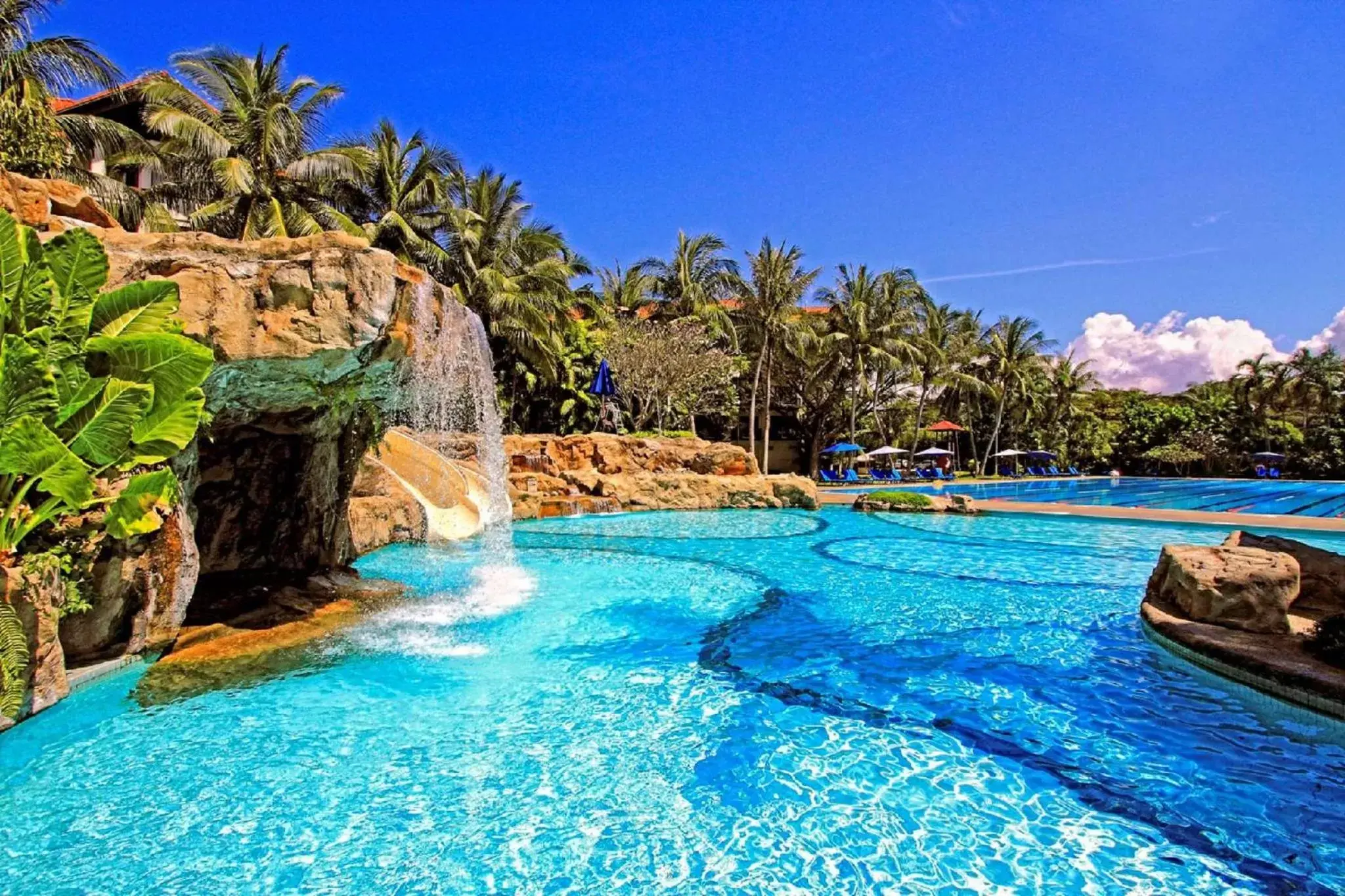 Swimming Pool in The Magellan Sutera Resort
