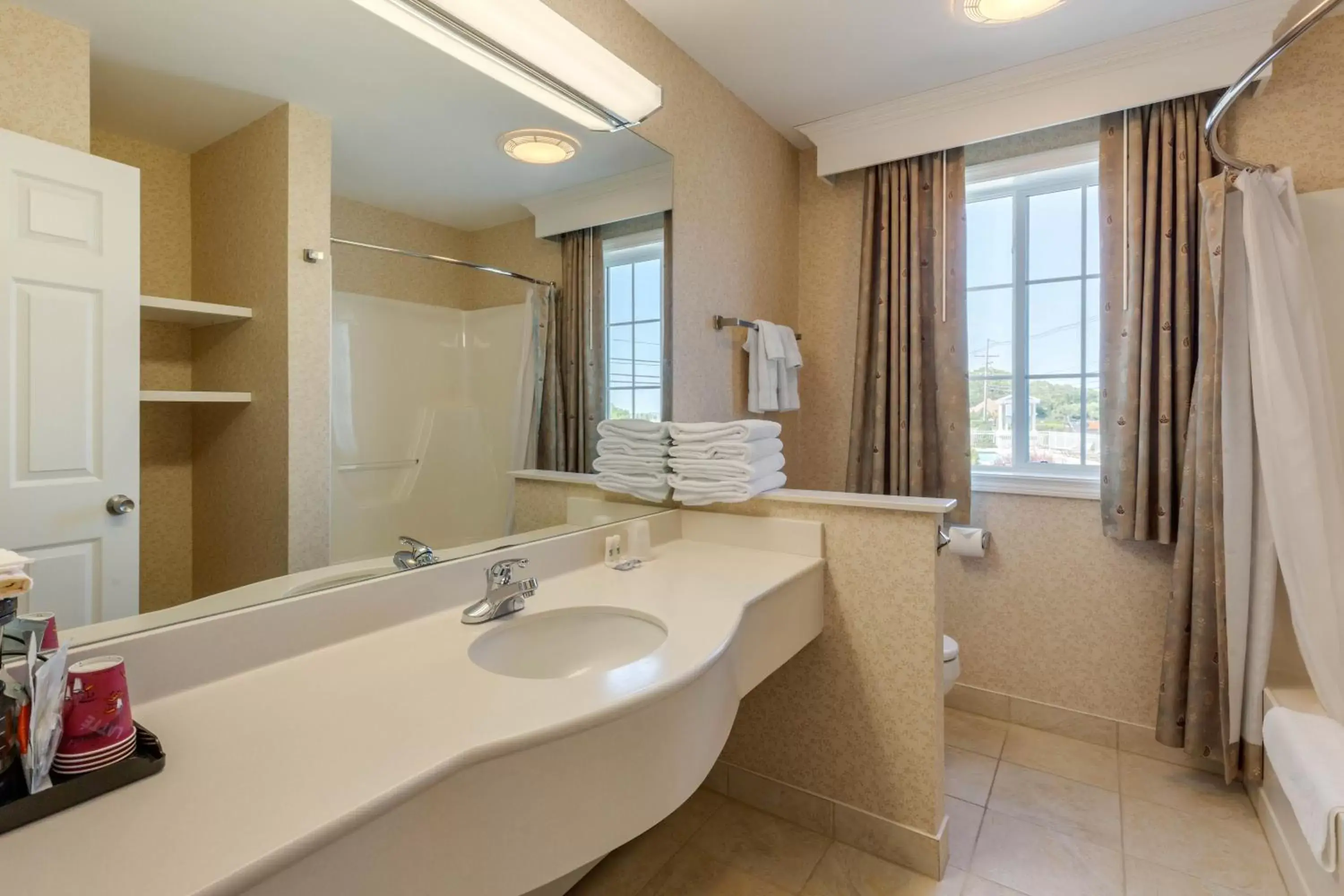 Bathroom in Ogunquit Hotel and Suites