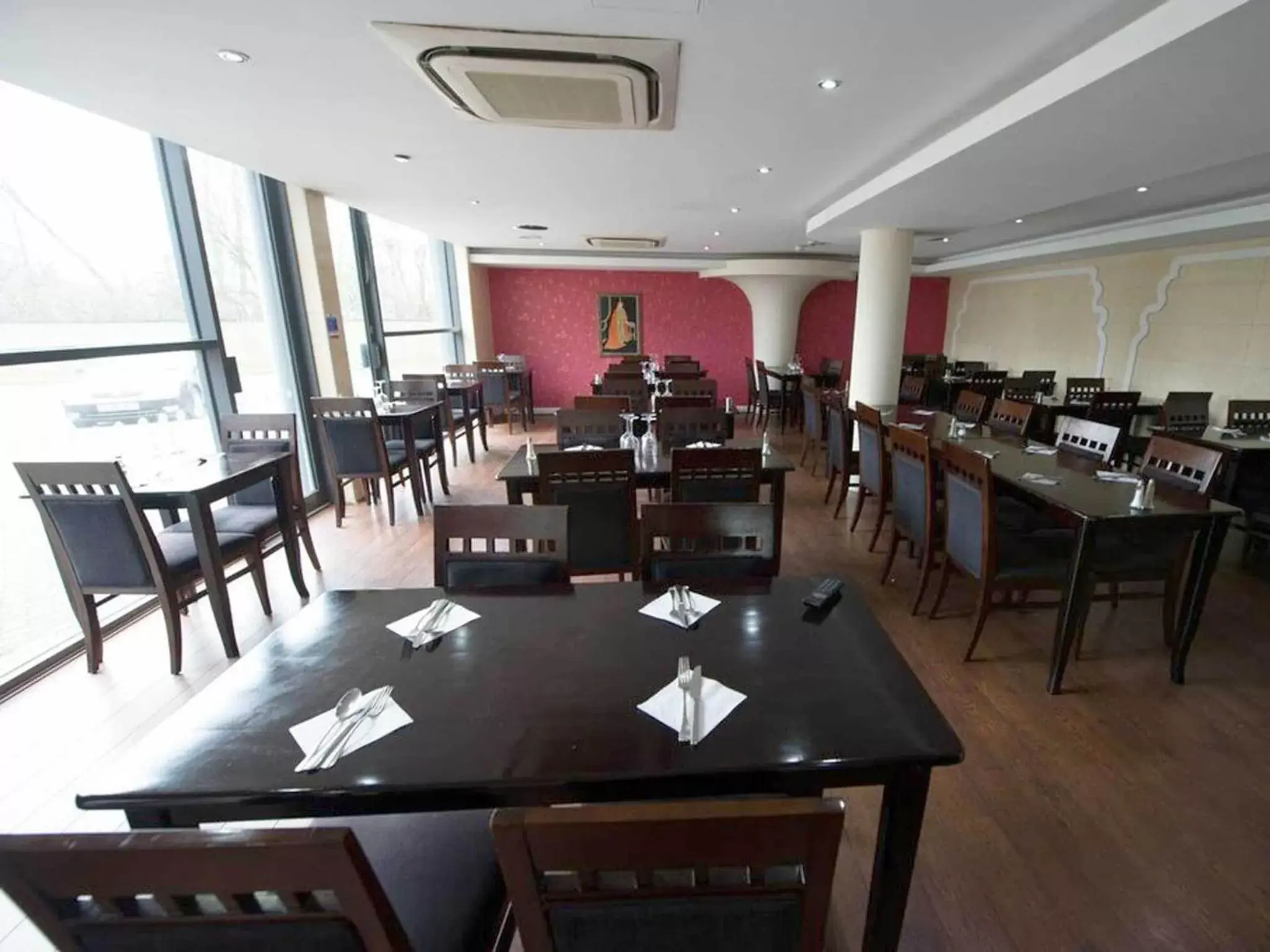 Restaurant/places to eat in Ramada Birmingham Oldbury M5 J2 Restaurant/places to eat in Ramada Birmingham Oldbury M5 J2