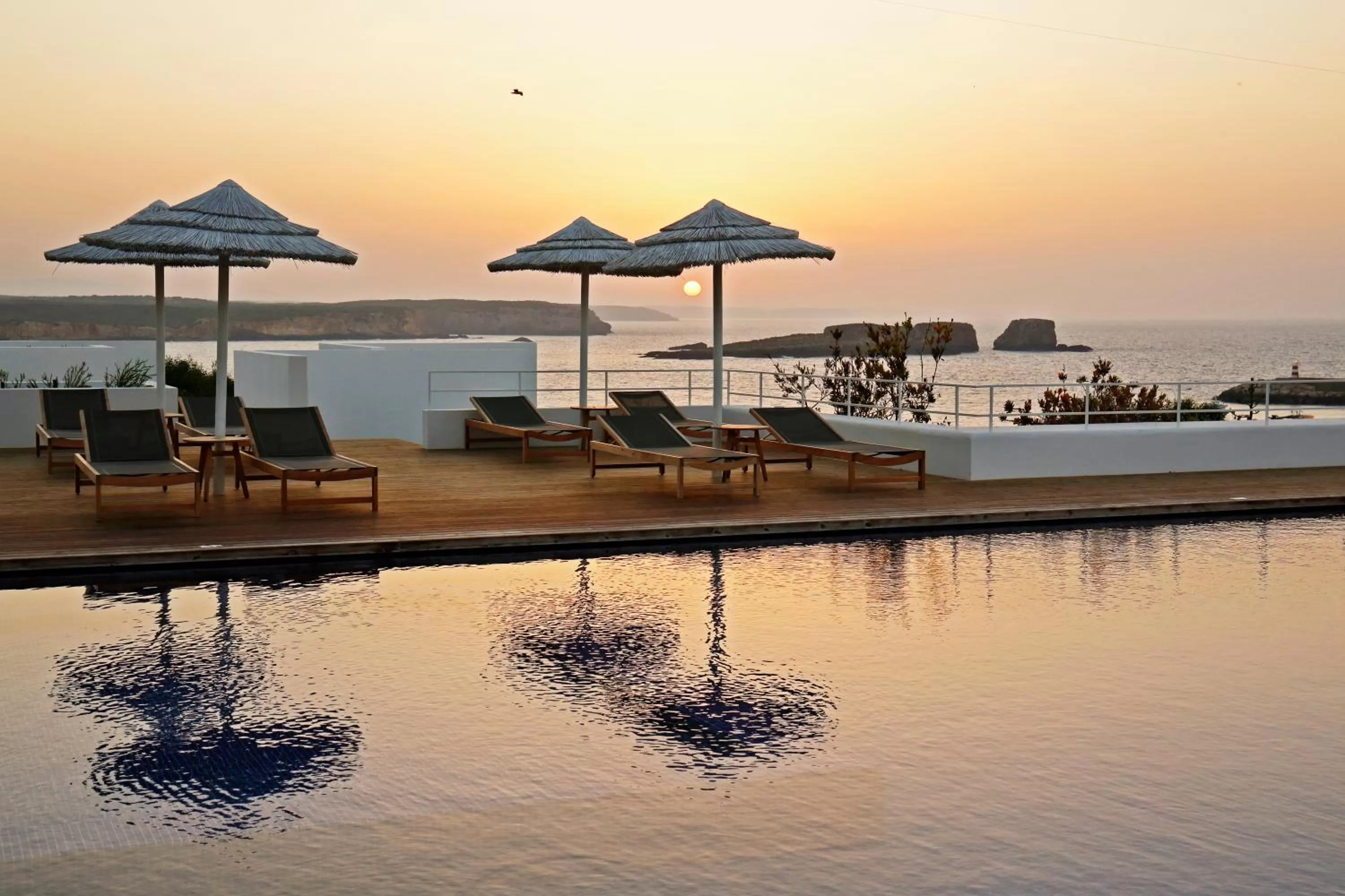 Swimming pool in Memmo Baleeira - Design Hotels