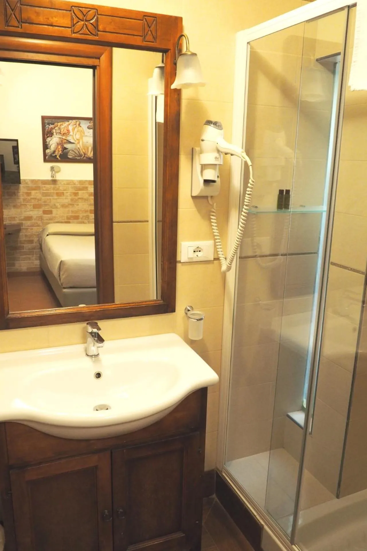 Toilet in Hotel Ester