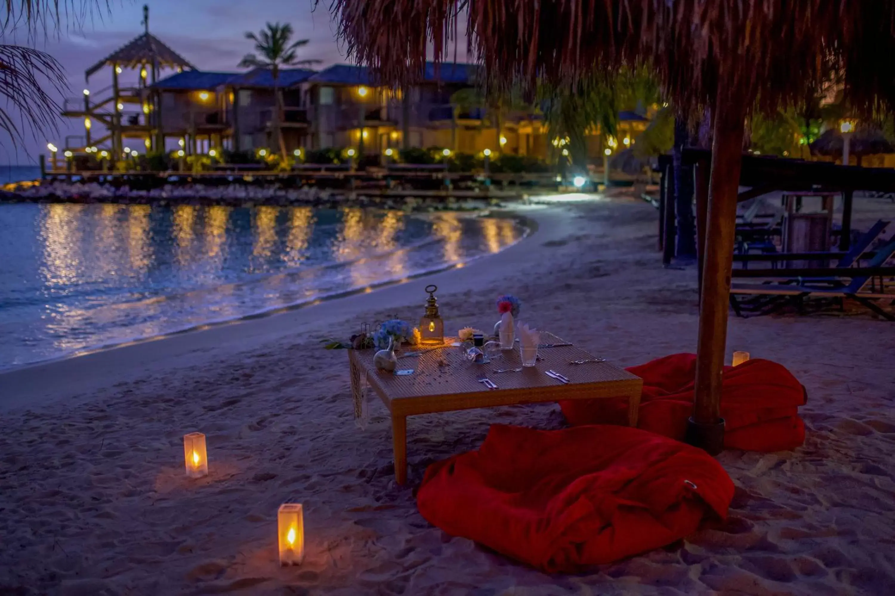 Restaurant/places to eat, Beach in Curacao Avila Beach Hotel