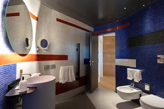 Bathroom in San Barbato Resort Spa & Golf