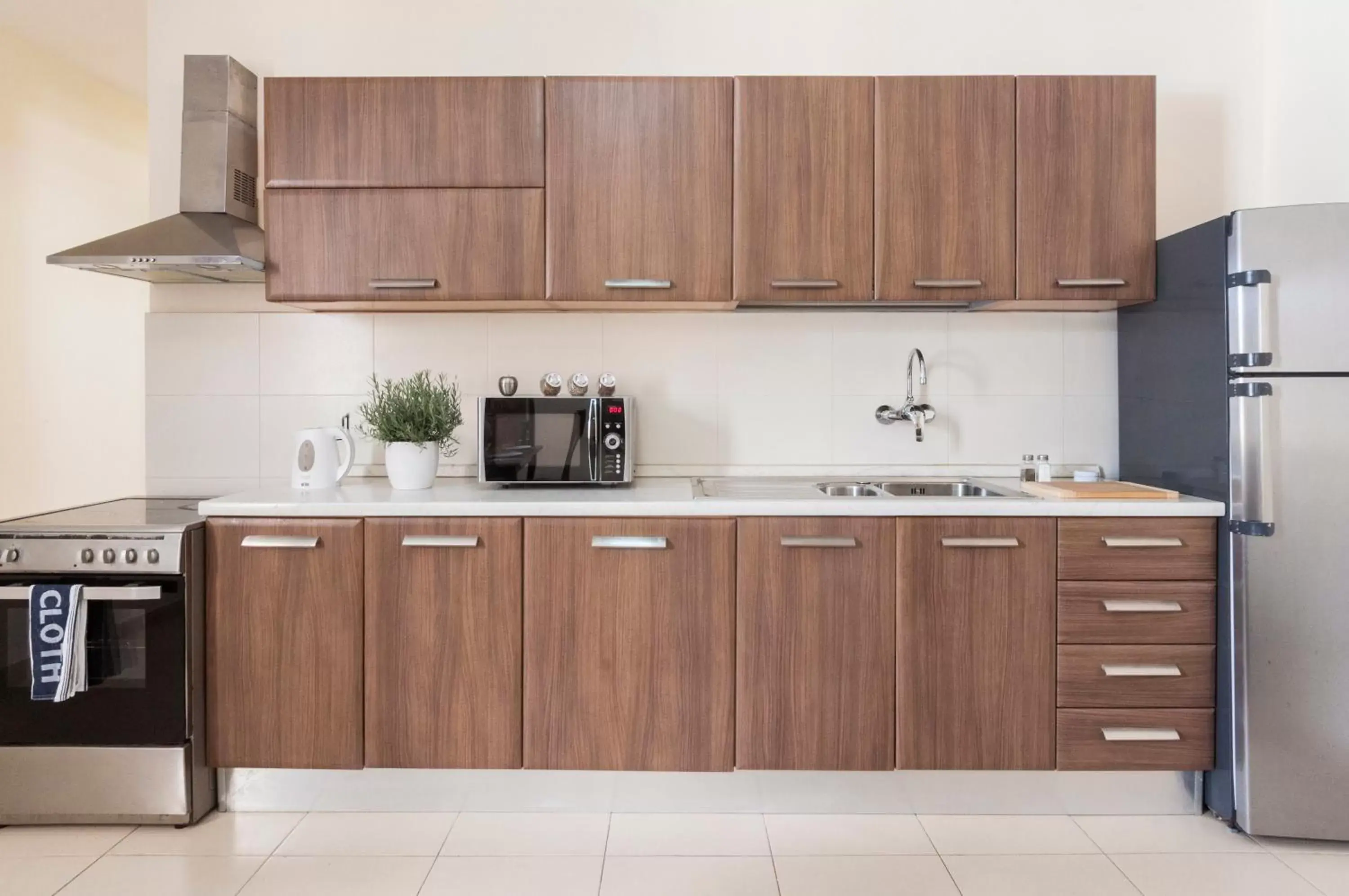 Kitchen or kitchenette, Kitchen/Kitchenette in Blubay Apartments by ST Hotels
