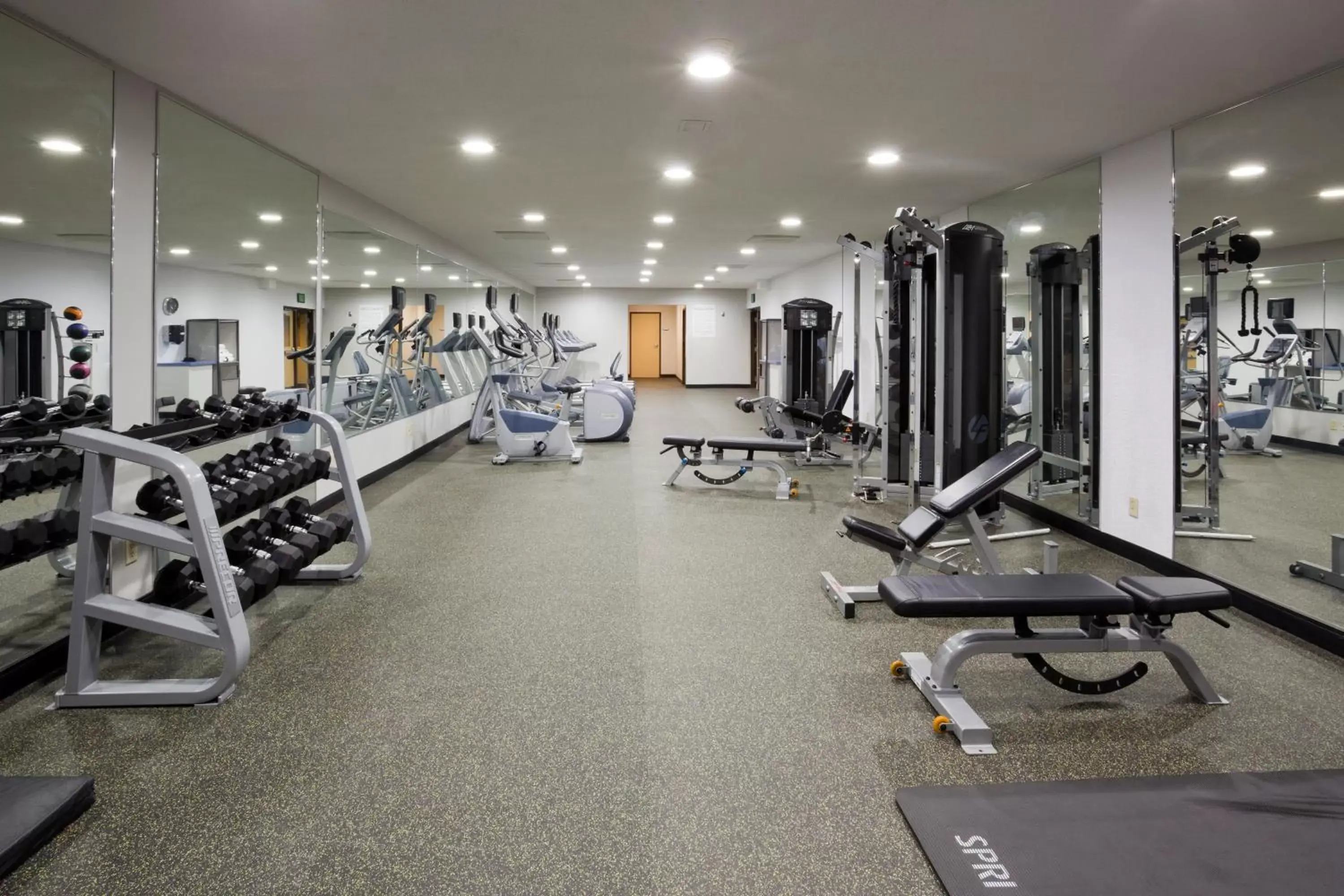 Fitness centre/facilities, Fitness Center/Facilities in Holiday Inn Hotel & Suites Maple Grove Northwest Minneapolis-Arbor Lakes, an IHG Hotel