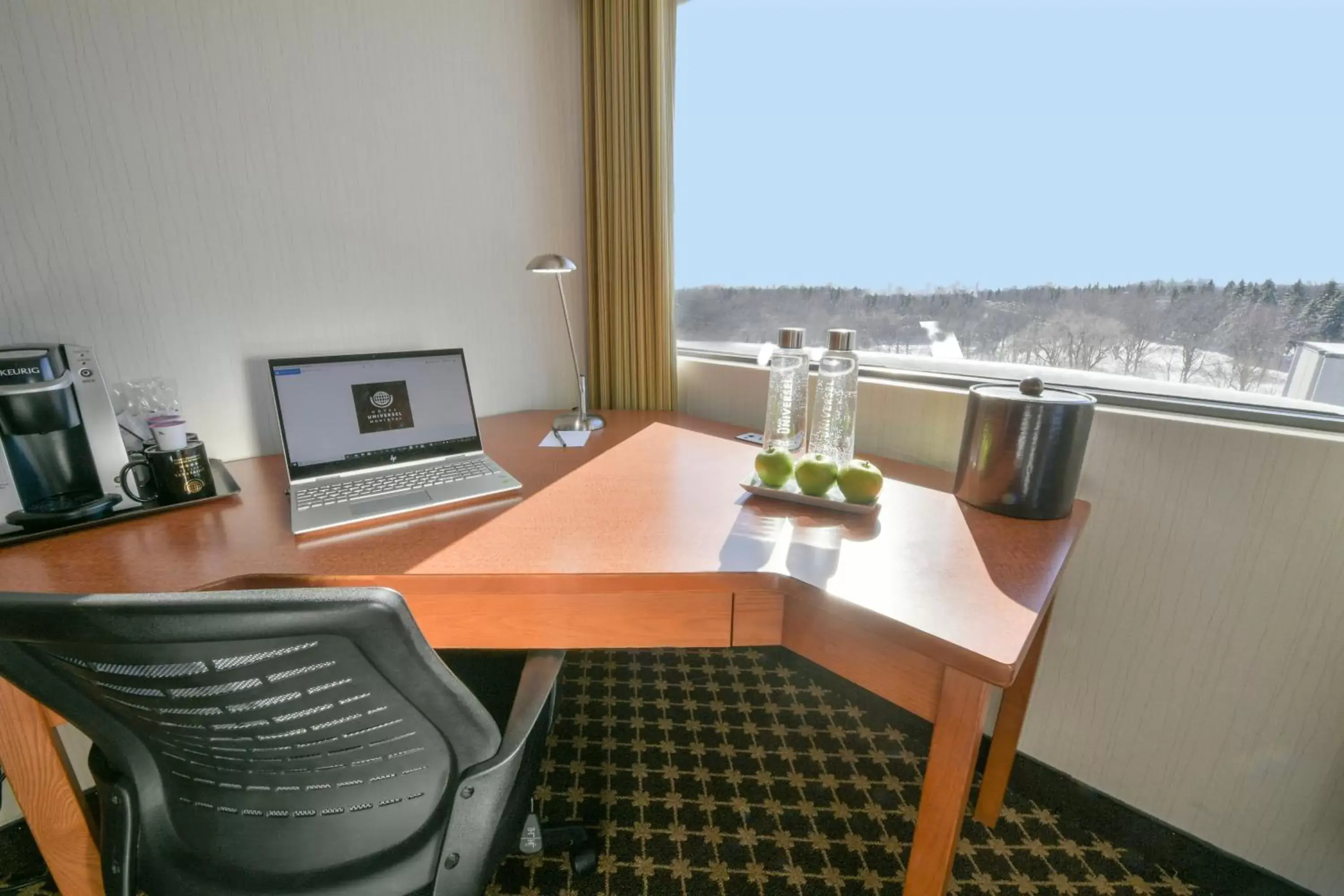 Business facilities in Hotel Universel Montréal