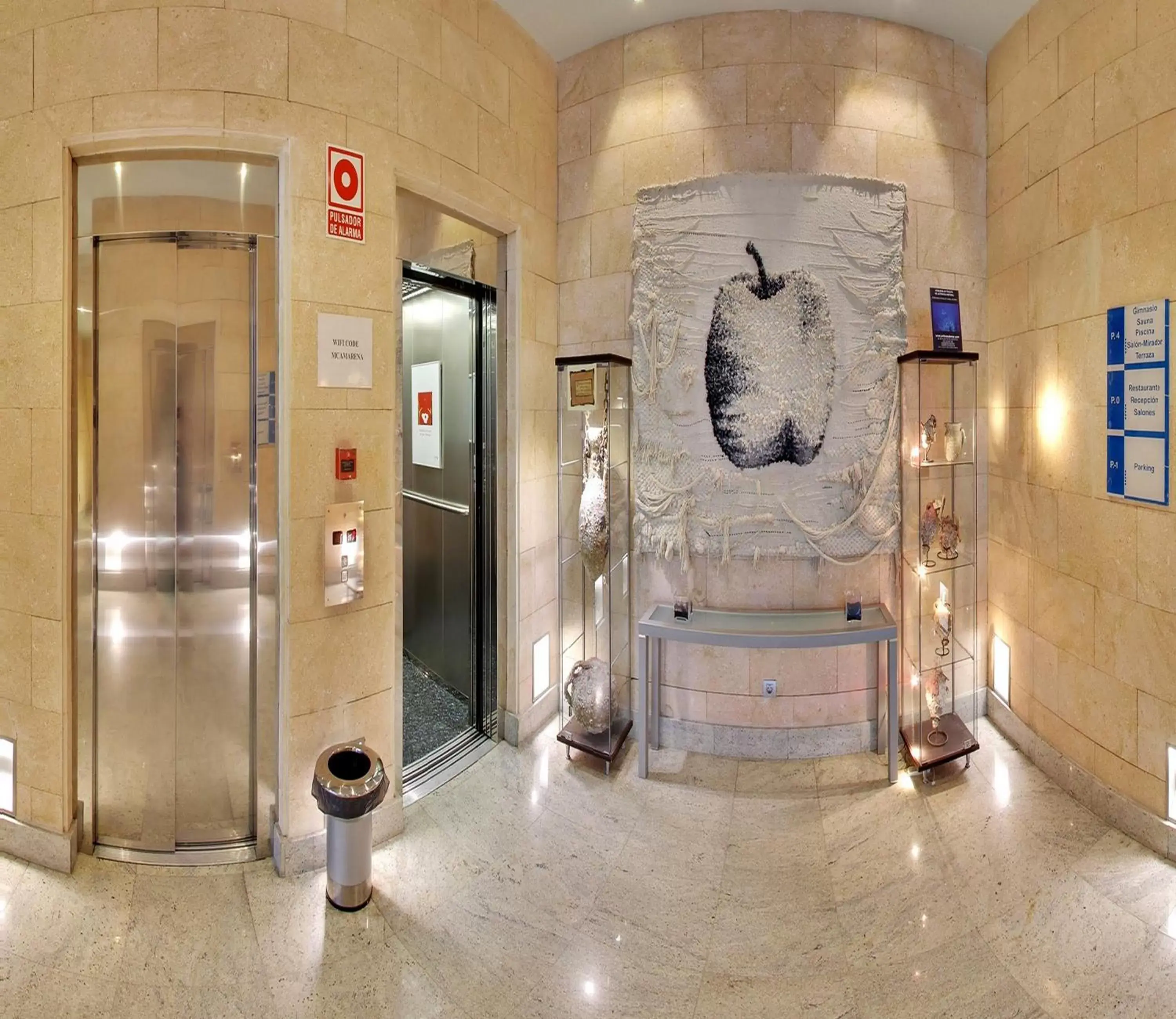 Lobby or reception, Bathroom in Hotel Mas Camarena