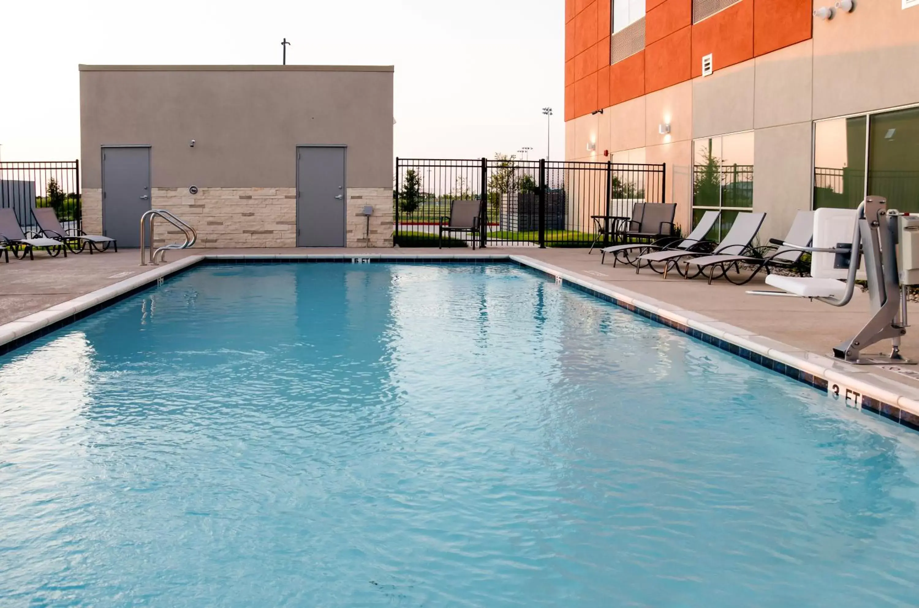 Property building, Swimming Pool in Holiday Inn Express & Suites Taylor, an IHG Hotel