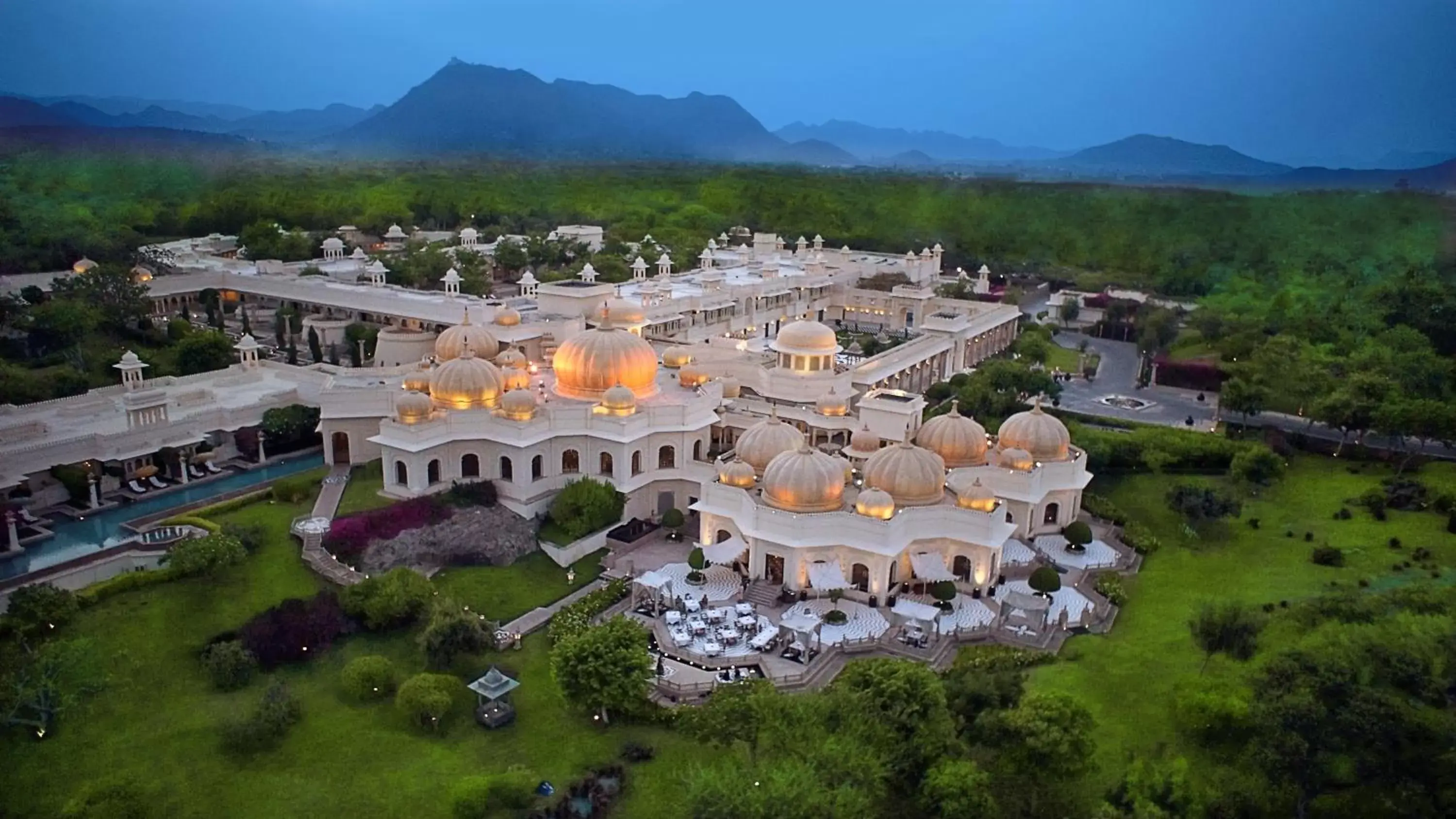 Bird's eye view, Bird's-eye View in The Oberoi Udaivilas Udaipur