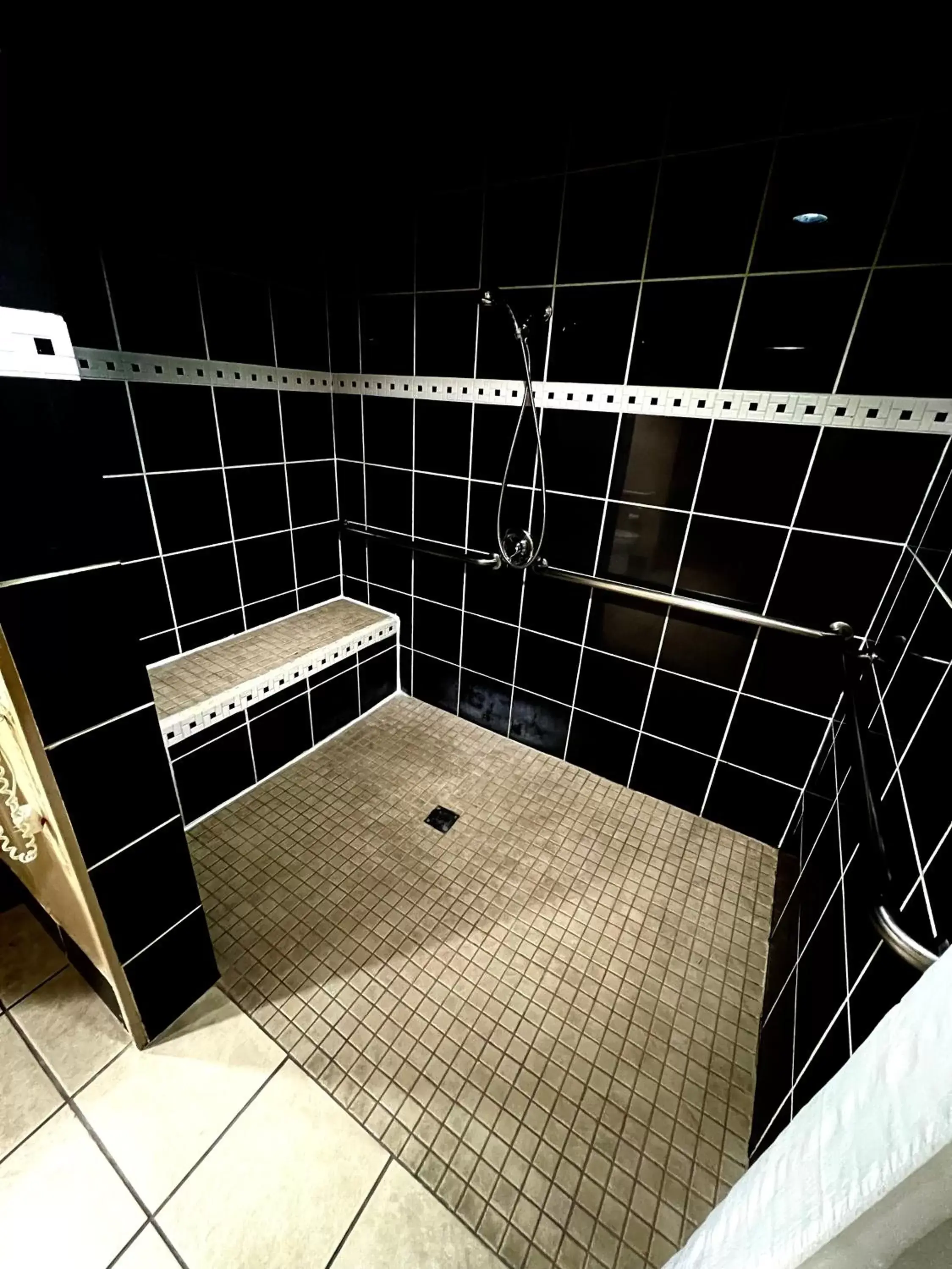 Shower, Bathroom in Super 8 by Wyndham Pasadena/LA Area