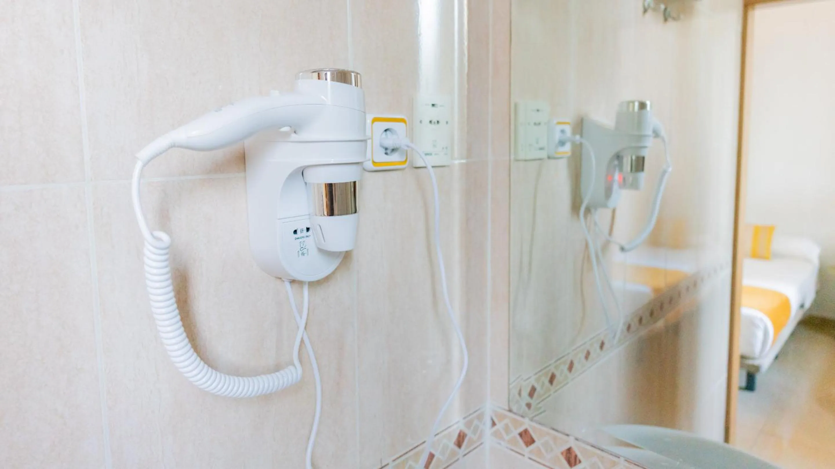 Bathroom in Hostal Josefina-Gran Vía