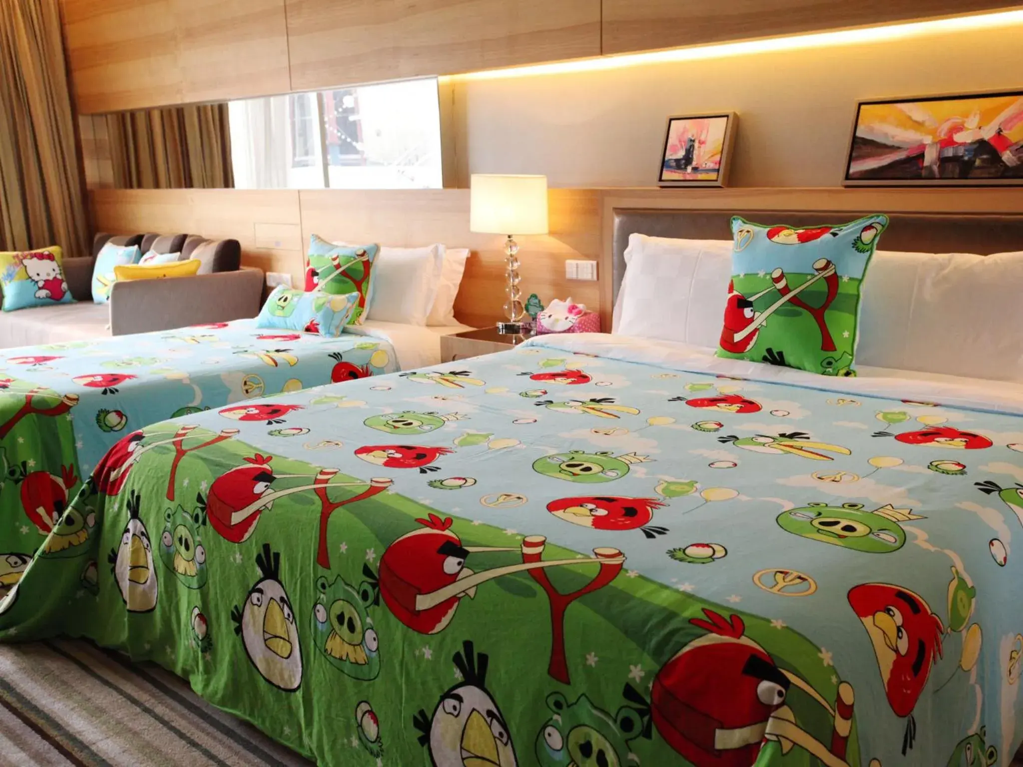 Bedroom, Bed in HJ International Hotel