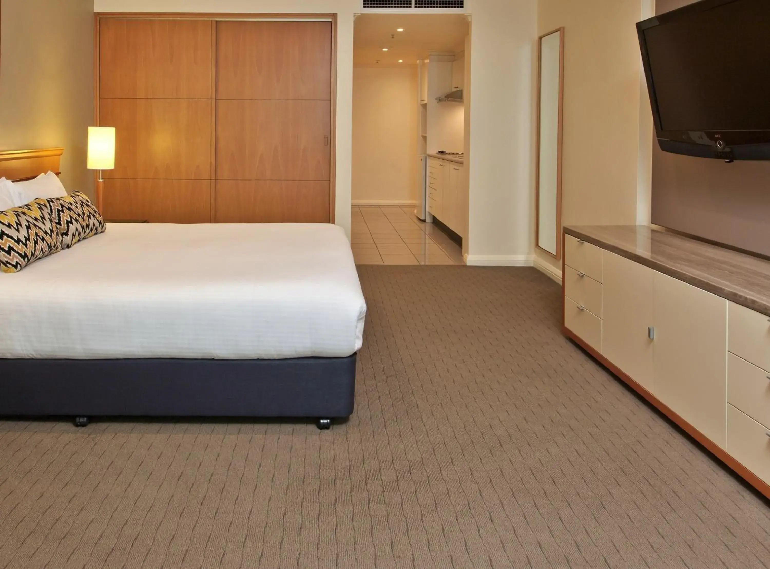Photo of the whole room, Bed in Rydges Darling Square Apartment Hotel