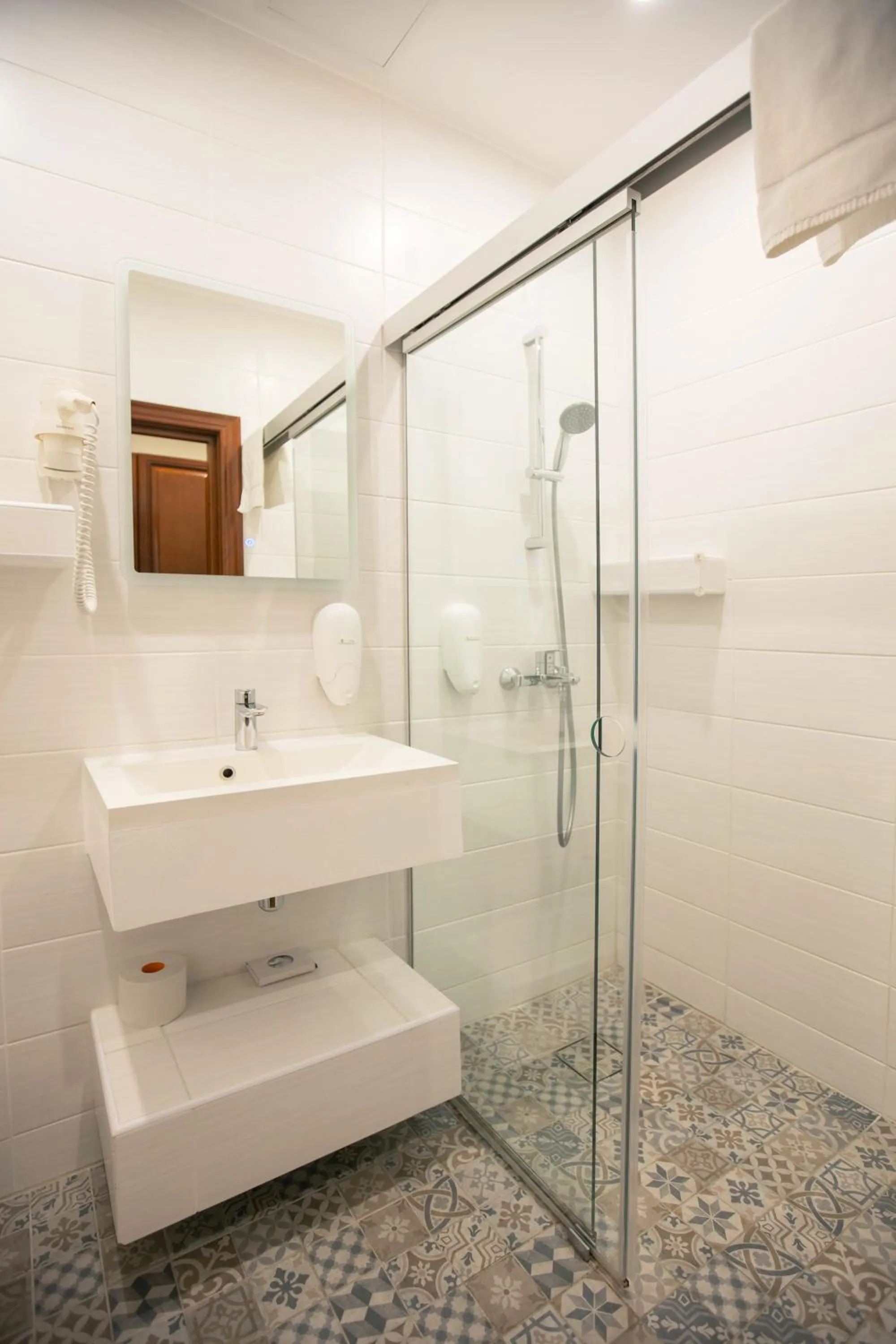 Shower in Hotel St. Barbara