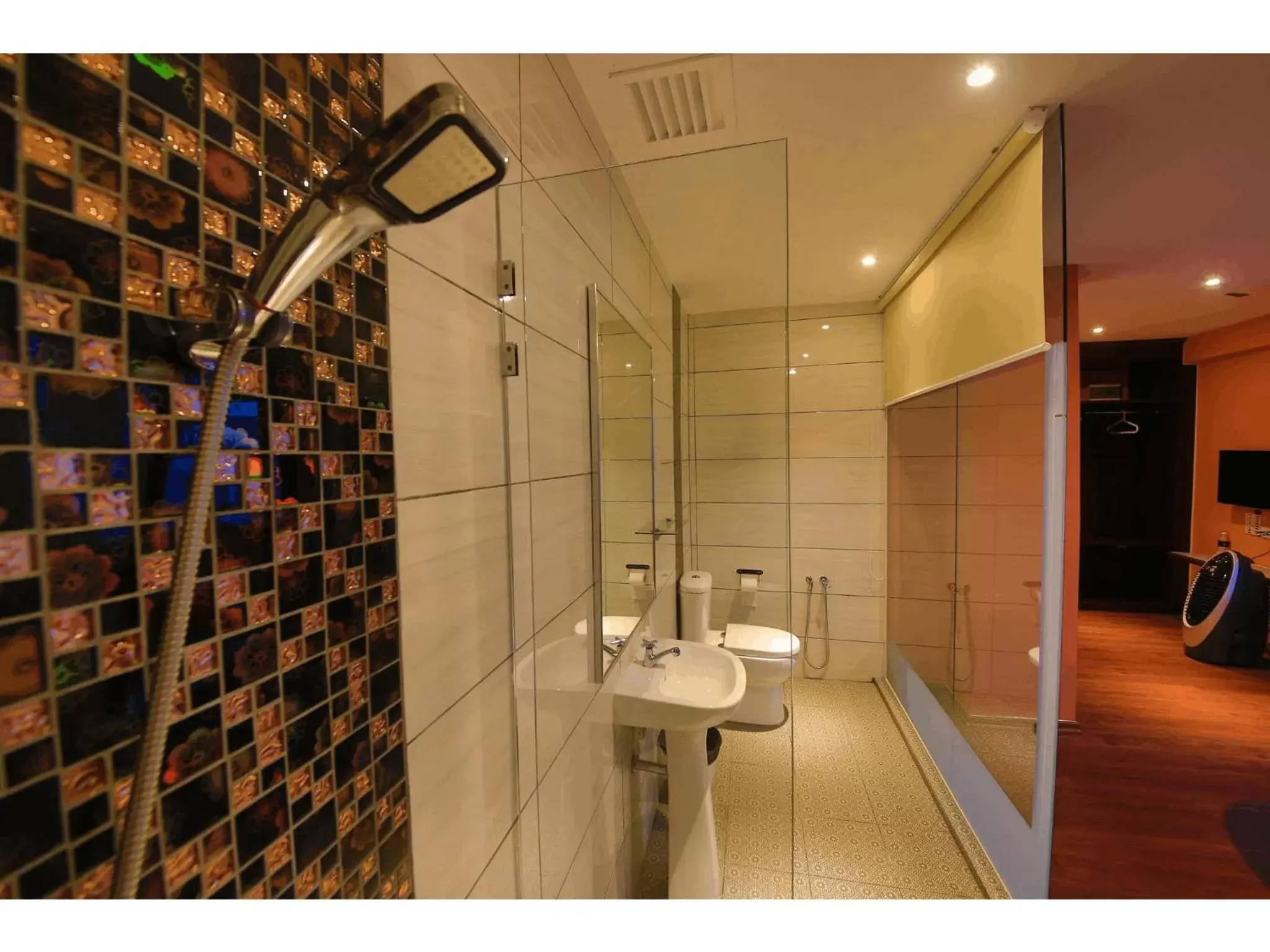 Toilet, Bathroom in Apple Hotel Penang