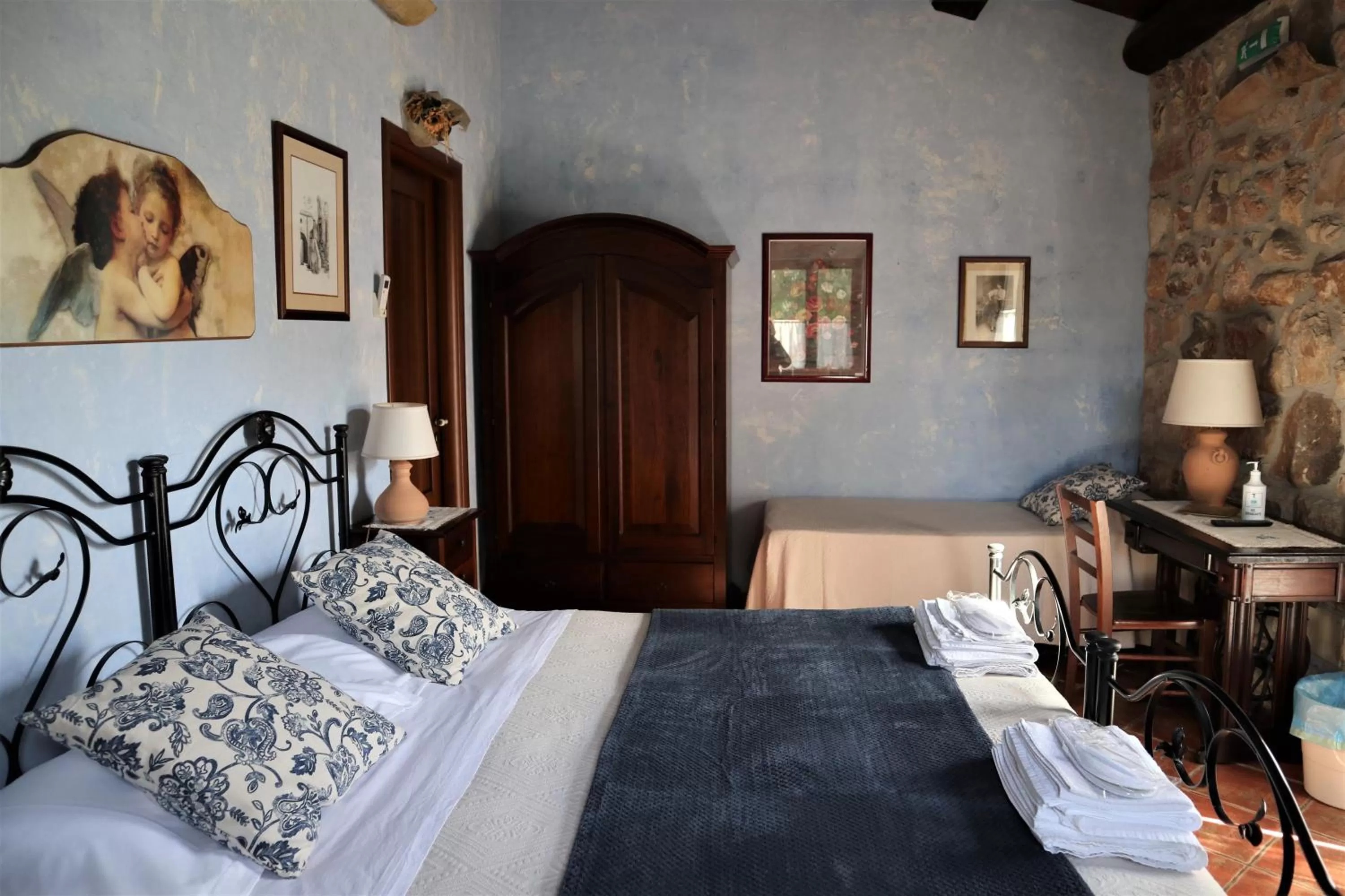 Bed in B&B Villa Giusy