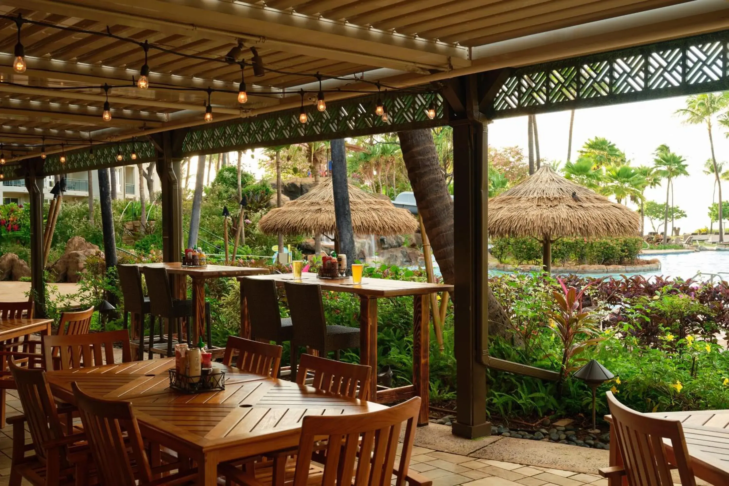 Kitchen or kitchenette, Restaurant/Places to Eat in The Westin Ka'anapali Ocean Resort Villas North