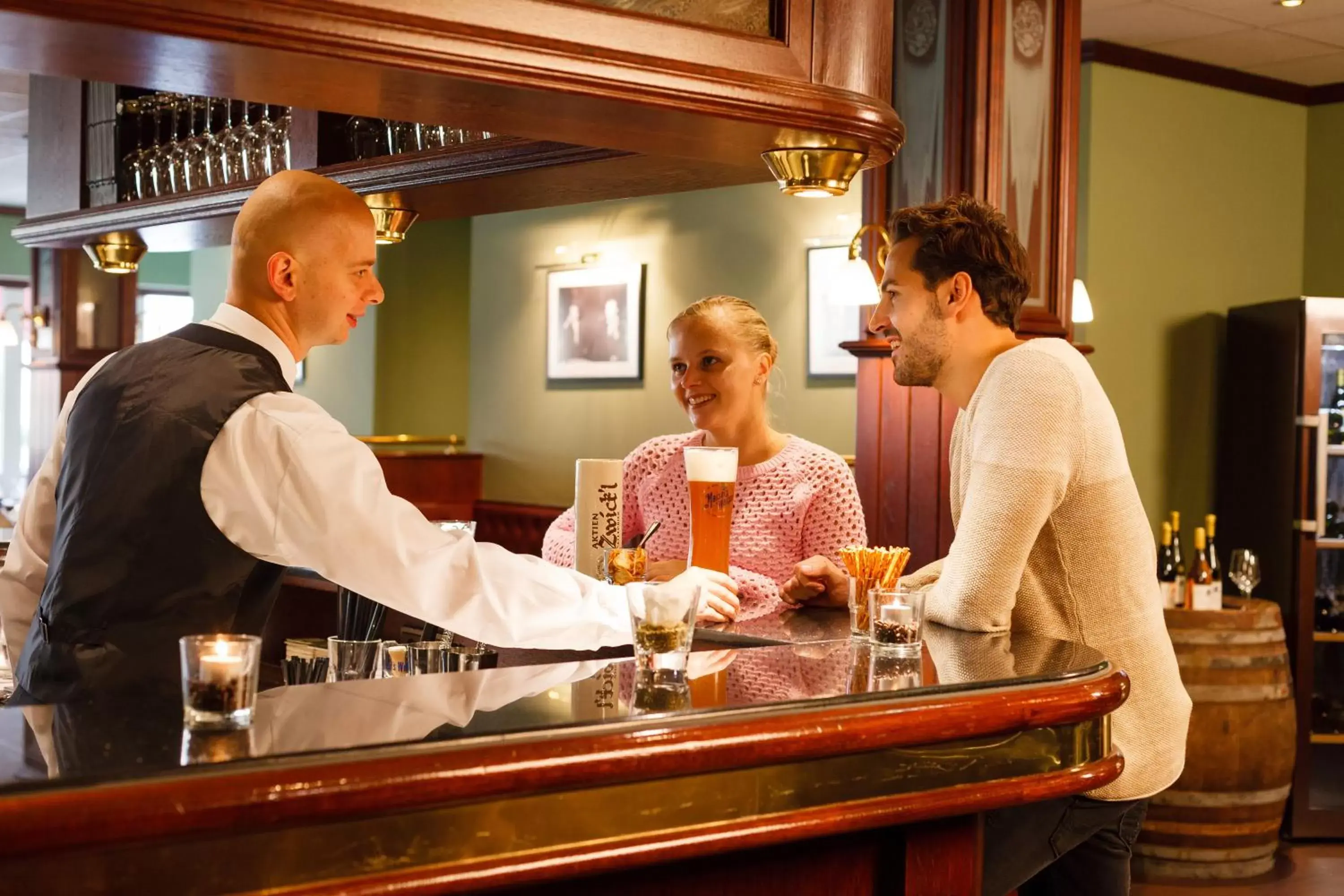 Restaurant/places to eat in Hotel Rheingold Restaurant/places to eat in Hotel Rheingold