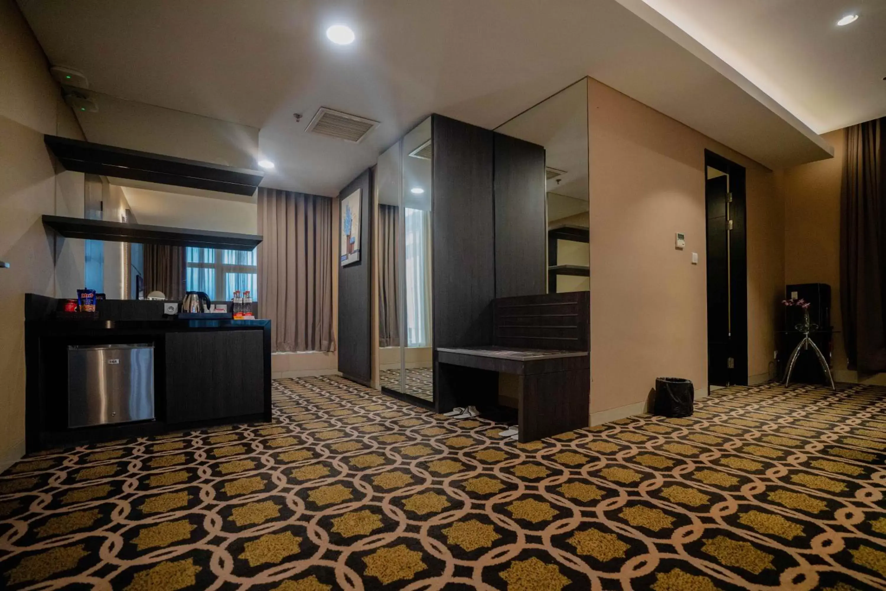 Lobby/Reception in Grandia Hotel