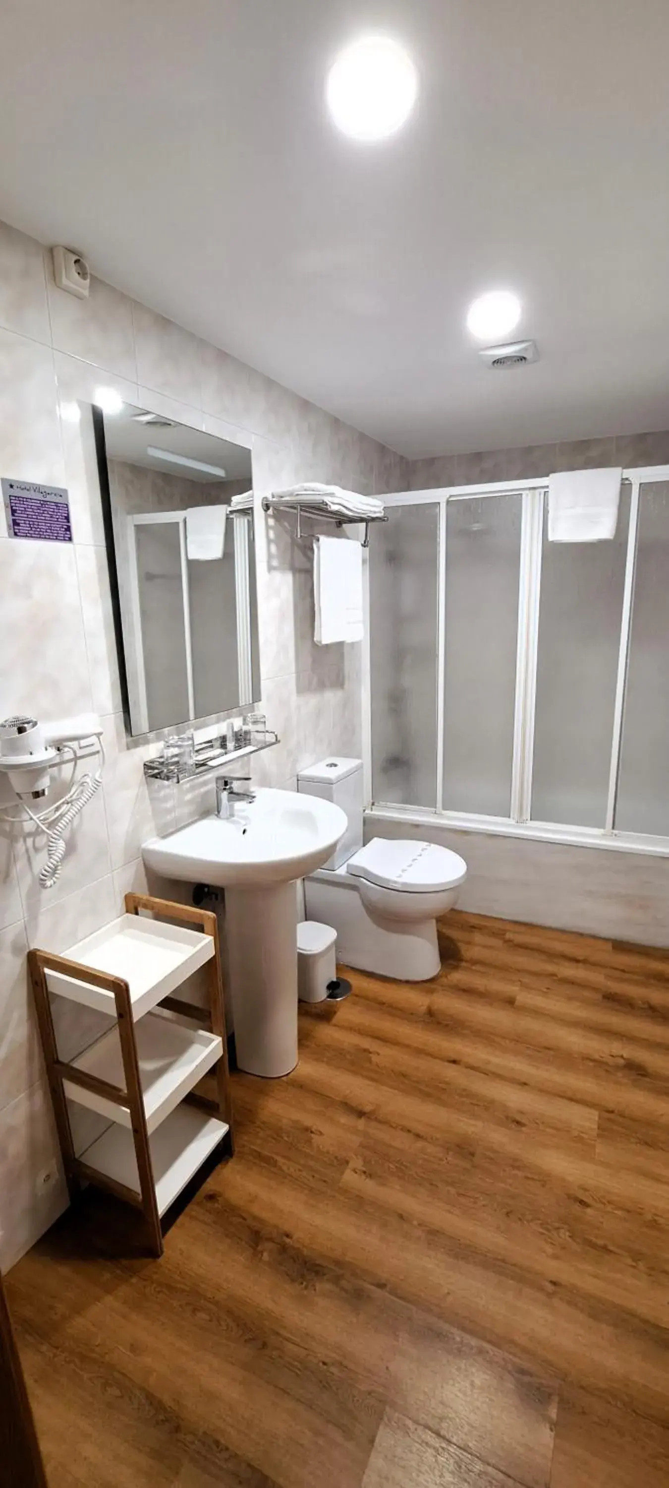 Bathroom in Hotel Vilagarcia
