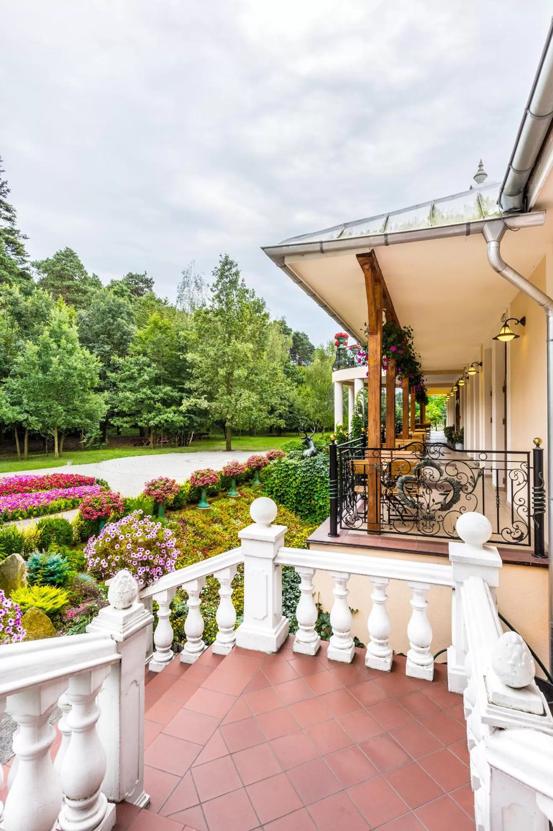 Leśna Perła - Restauracja i Pokoje Hotelowe