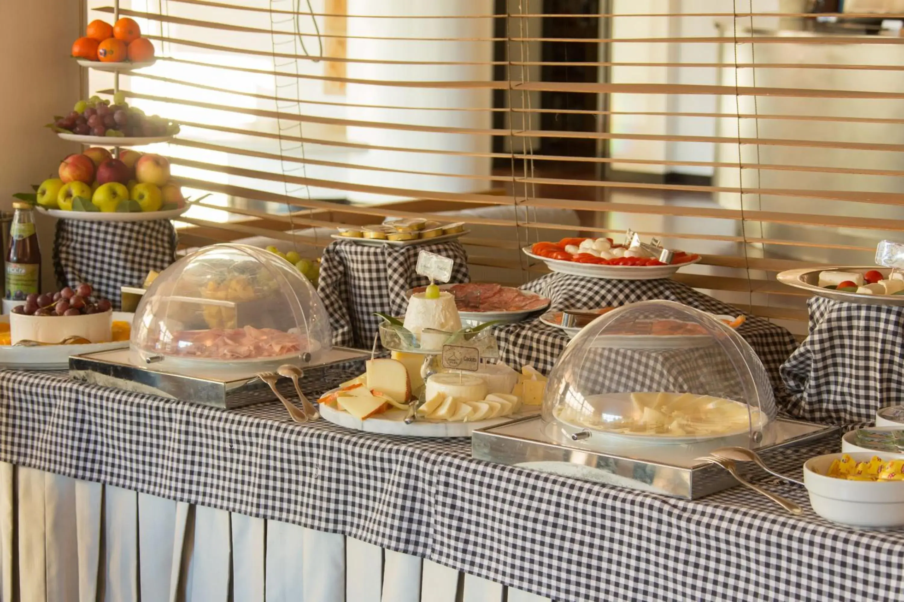 Continental breakfast, Food in Locanda Dell'Angelo