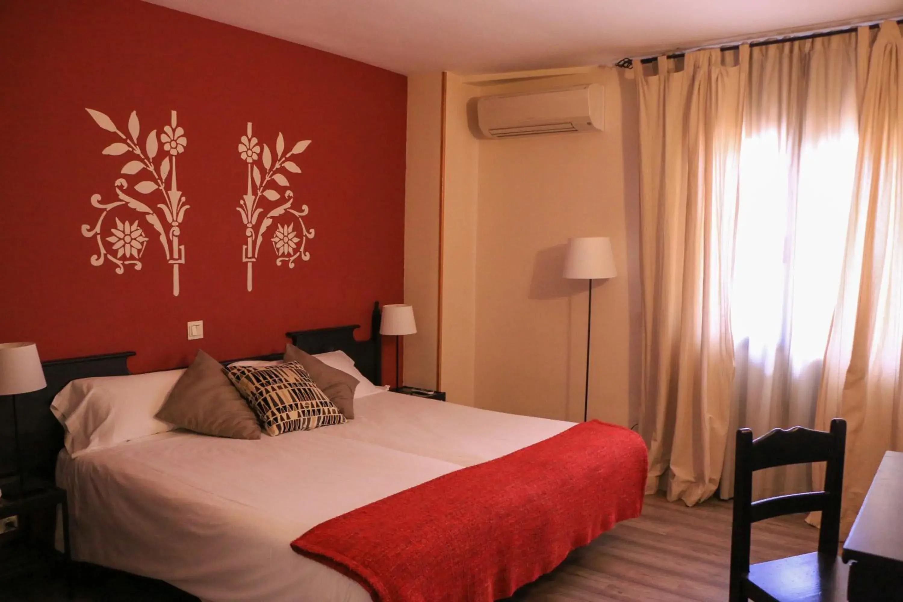 Bedroom, Bed in Hotel Venta Magullo