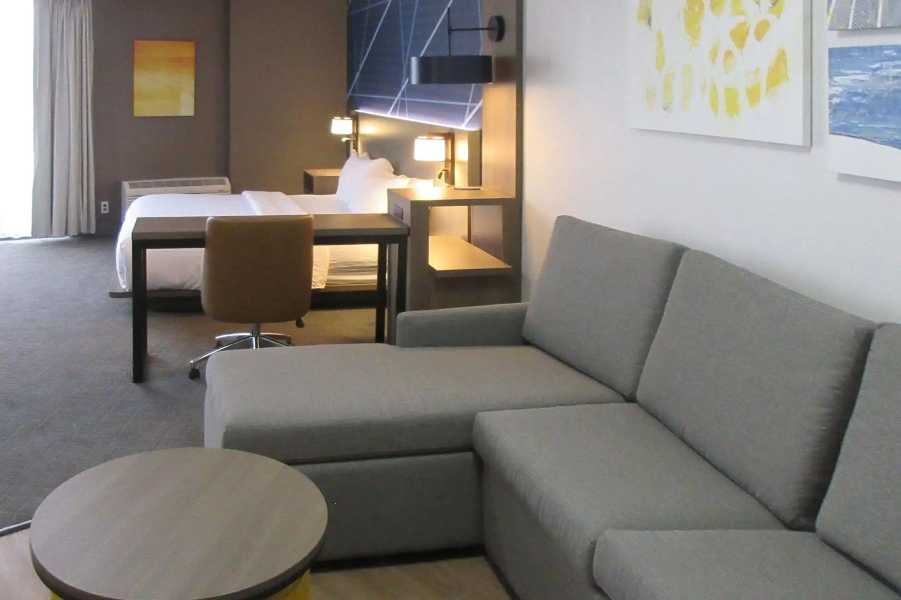 Bedroom, Seating Area in Comfort Suites Idaho Falls