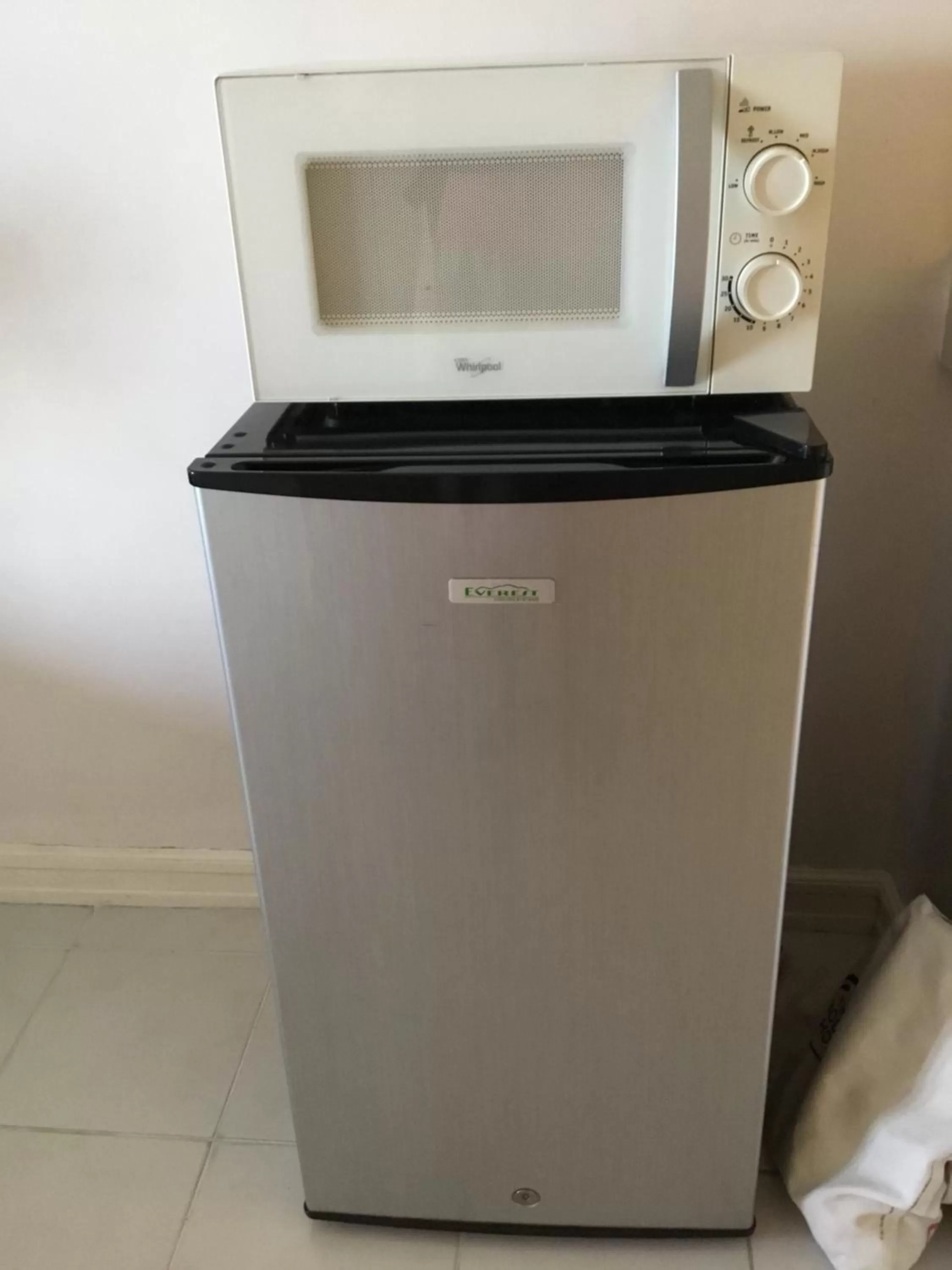 Condo with Free Swimming Pool & Viewing Deck